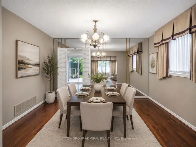 19 Jessica Gdns, Vaughan 5