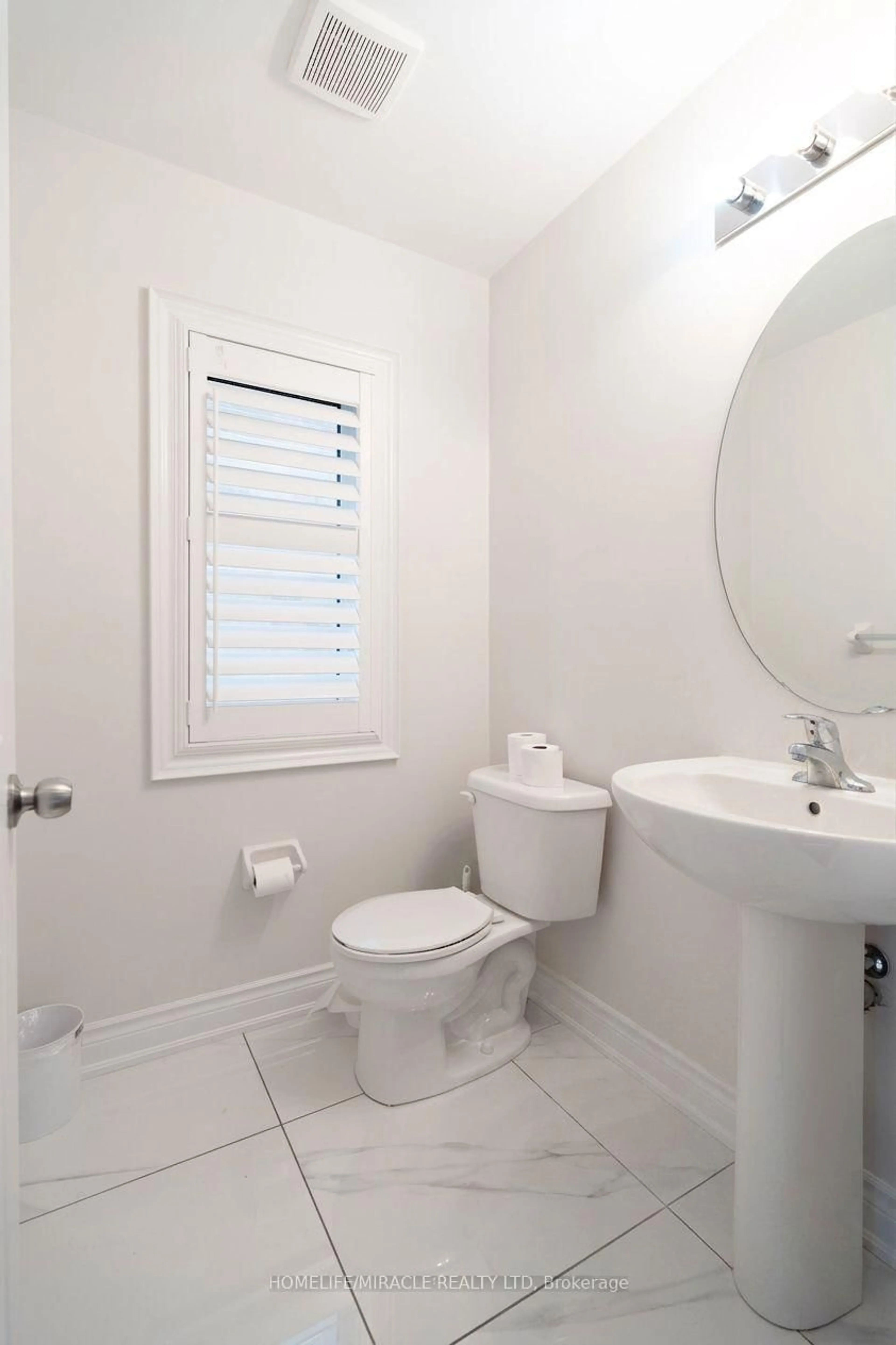 Standard bathroom, unknown for 15 Ryerson Dr, Vaughan Ontario L4H 4L5