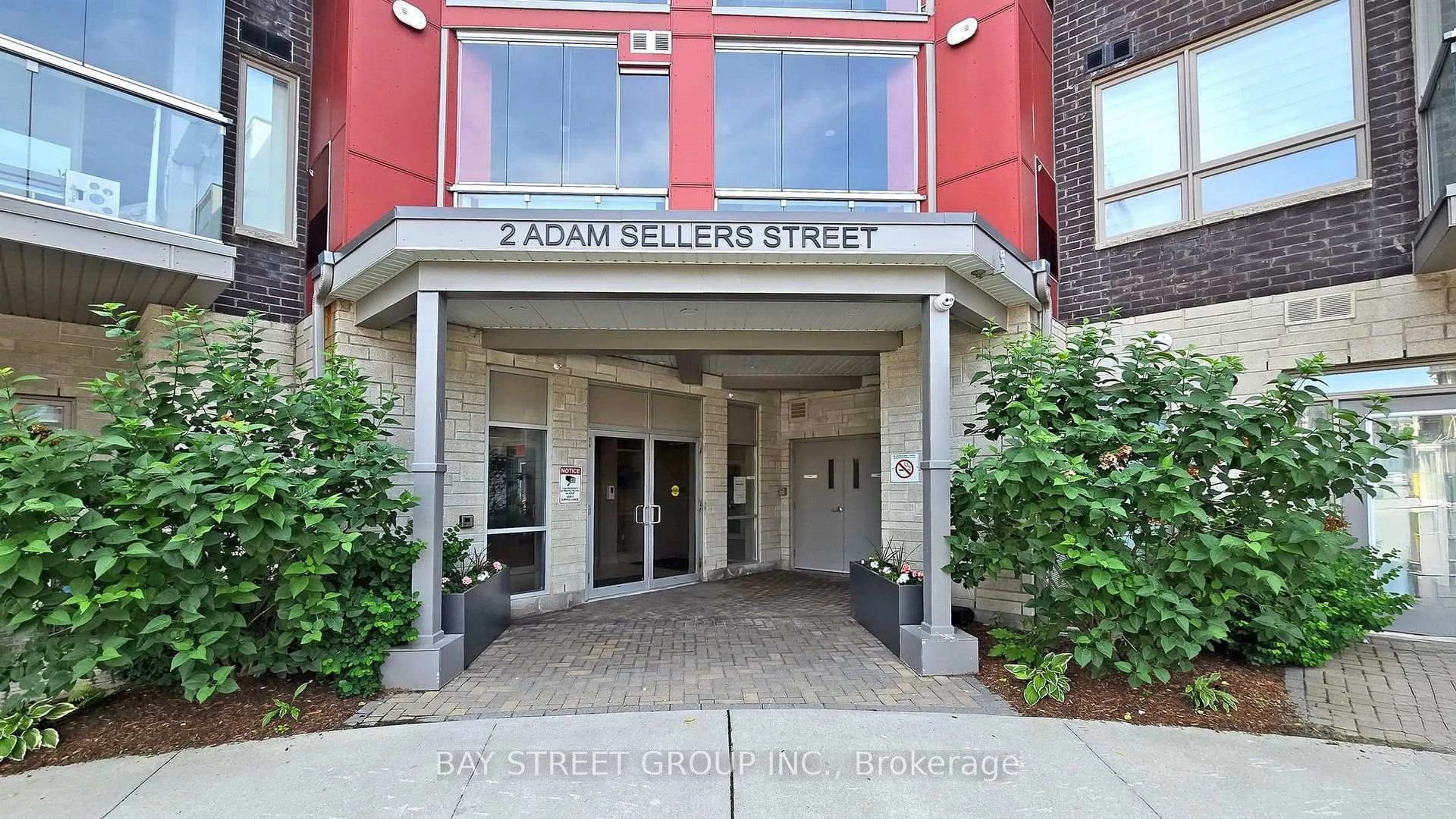 Indoor foyer for 2 Adam Sellers St #603, Markham Ontario L6B 1P2
