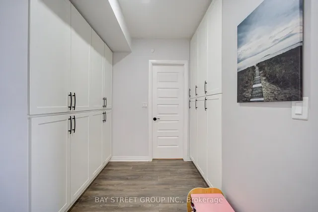2 Adam Sellers St #603, Markham 5
