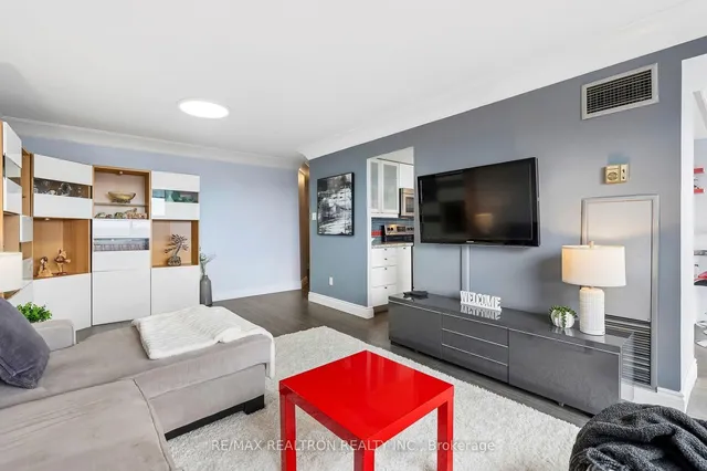 30 Harding Blvd #1111, Richmond Hill 2