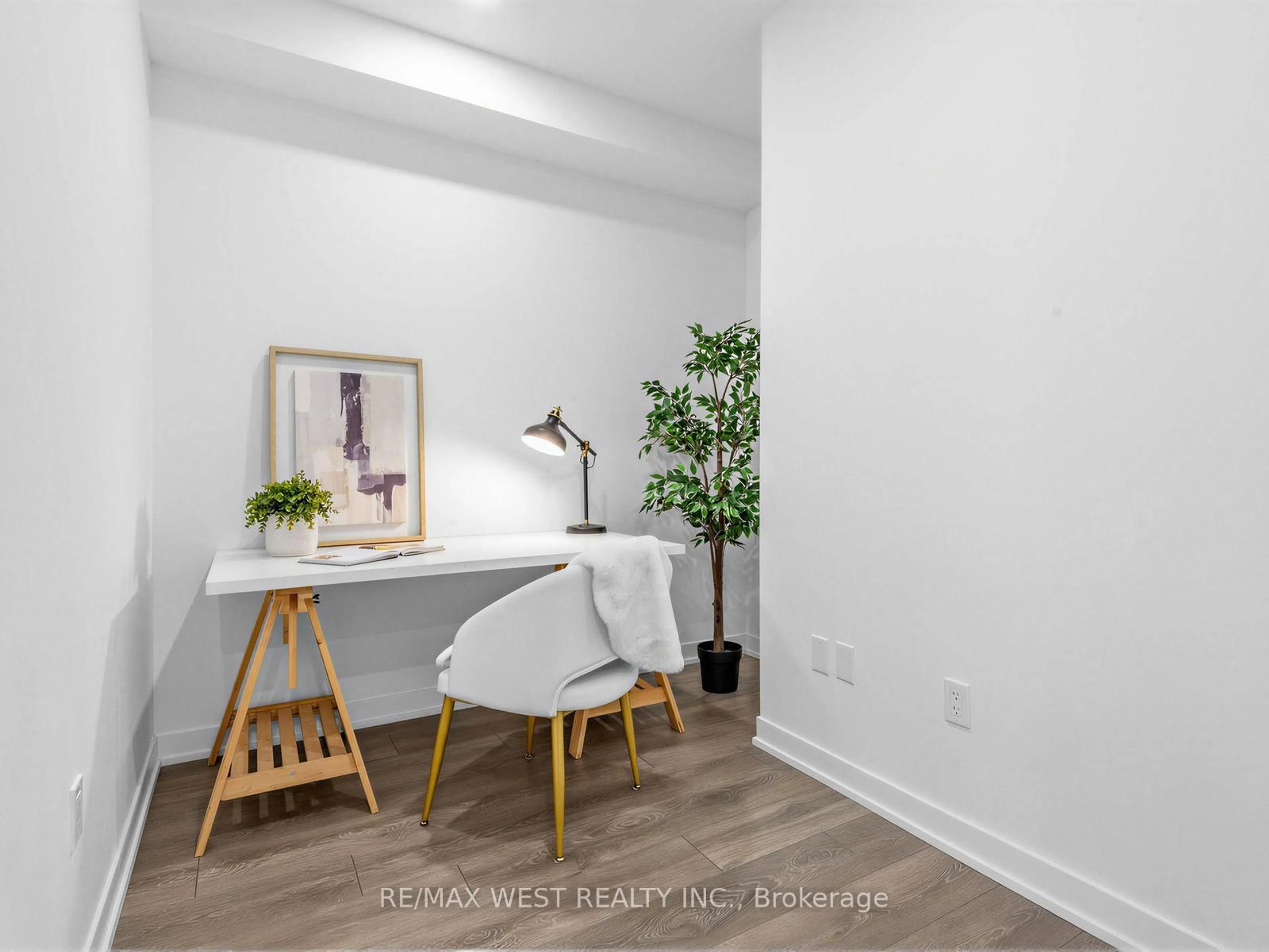 A pic of a room for 10 Abeja St #1516, Vaughan Ontario L4K 0R4