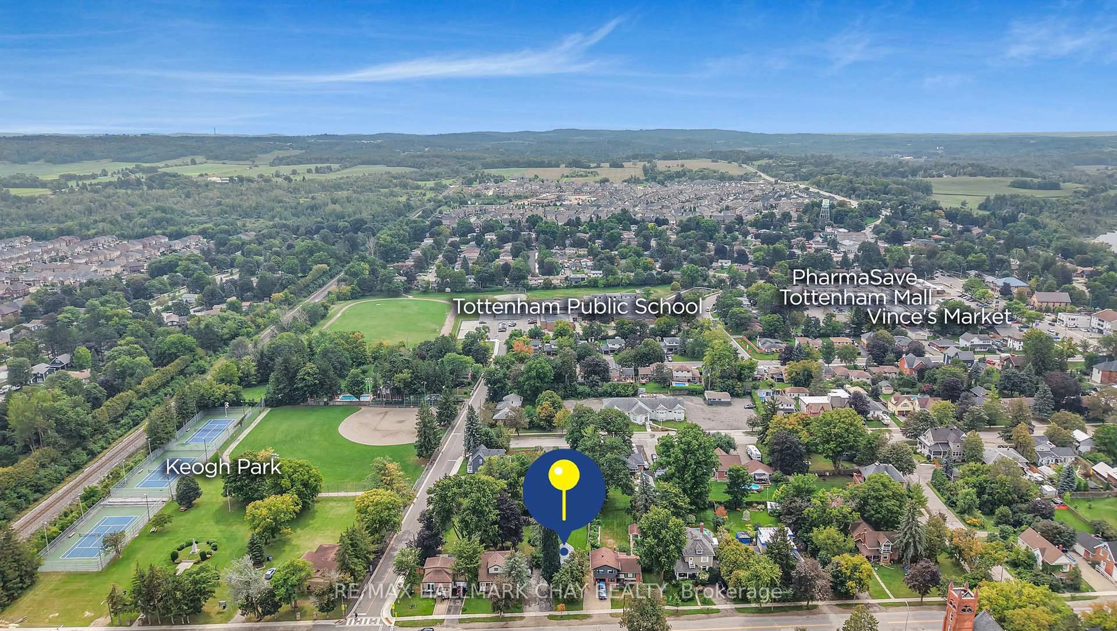 A pic from outside/outdoor area/front of a property/back of a property/a pic from drone, unknown for 41 Mill St, New Tecumseth Ontario L0G 1W0