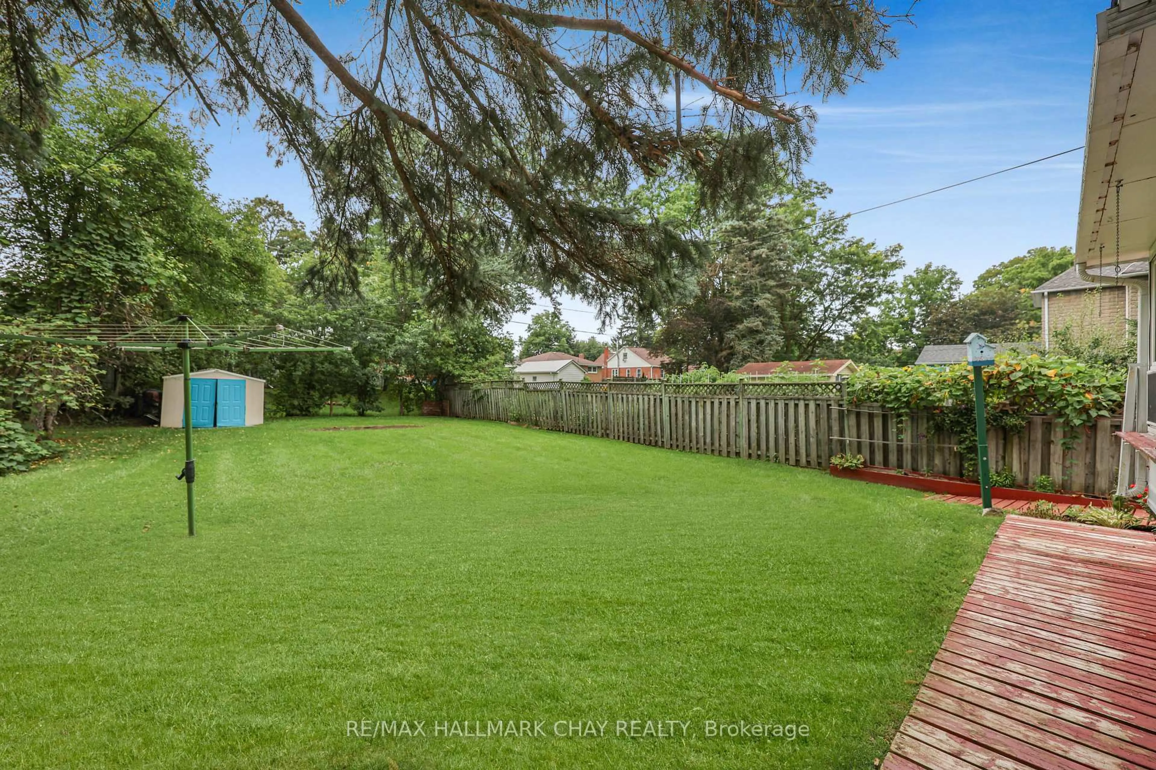 Patio, unknown for 41 Mill St, New Tecumseth Ontario L0G 1W0