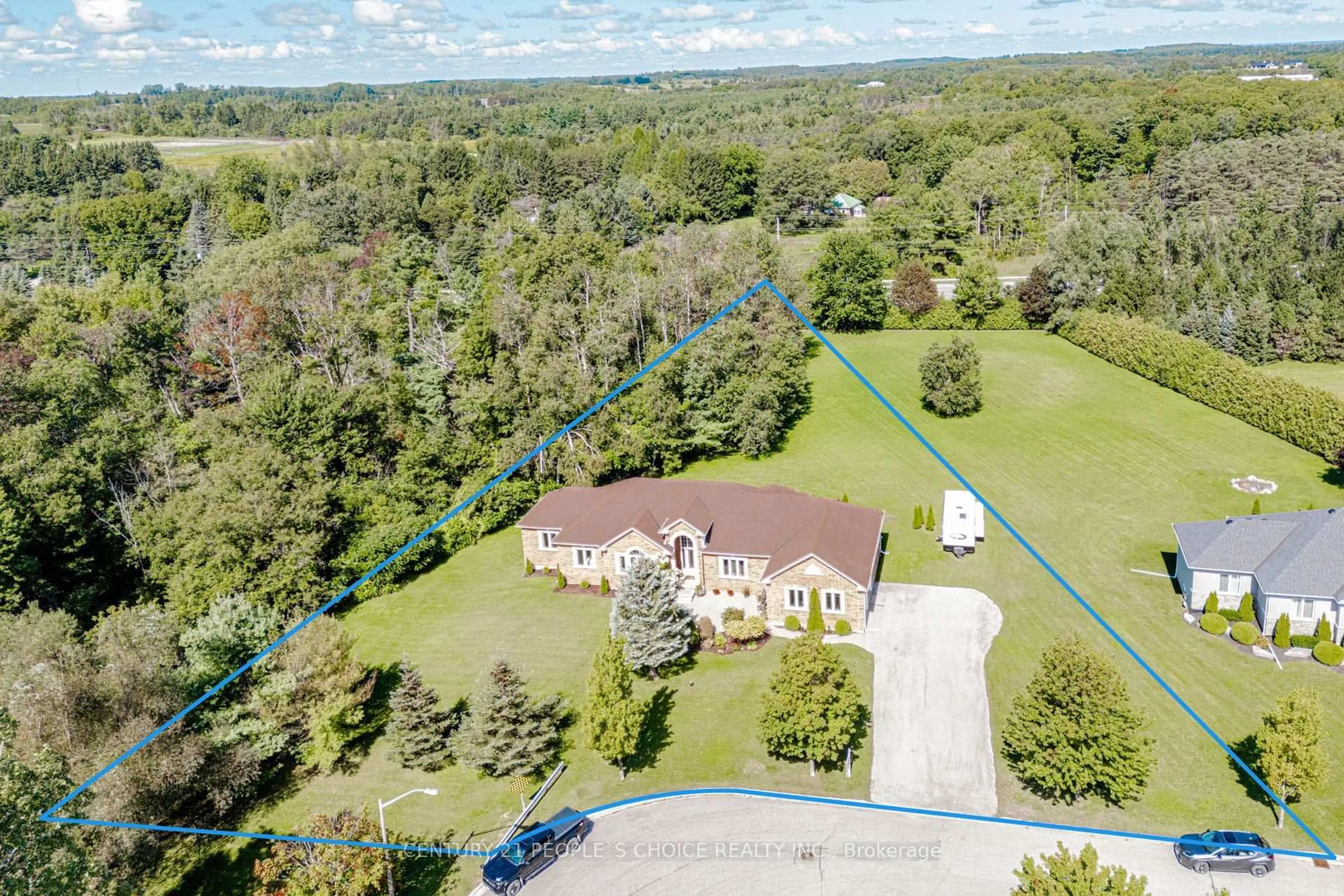 A pic from outside/outdoor area/front of a property/back of a property/a pic from drone, water/lake/river/ocean view for 44 Deer Ridge Rd, Uxbridge Ontario L0C 1A0