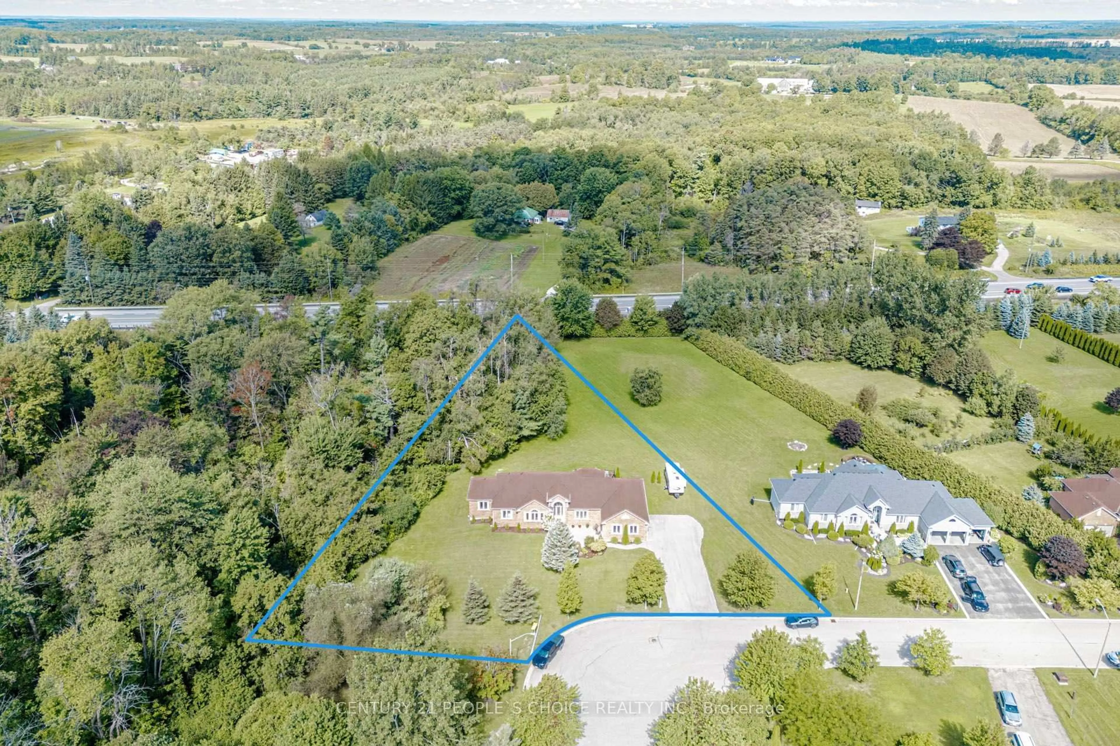 A pic from outside/outdoor area/front of a property/back of a property/a pic from drone, water/lake/river/ocean view for 44 Deer Ridge Rd, Uxbridge Ontario L0C 1A0