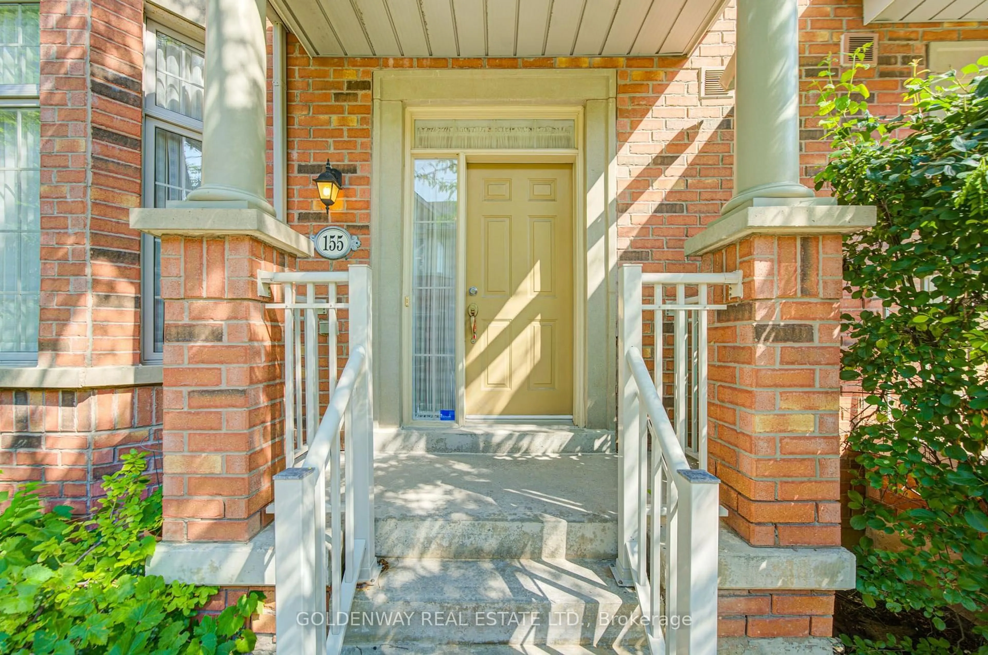 Indoor entryway for 155 Legends Way #TH0034, Markham Ontario L3R 6A6
