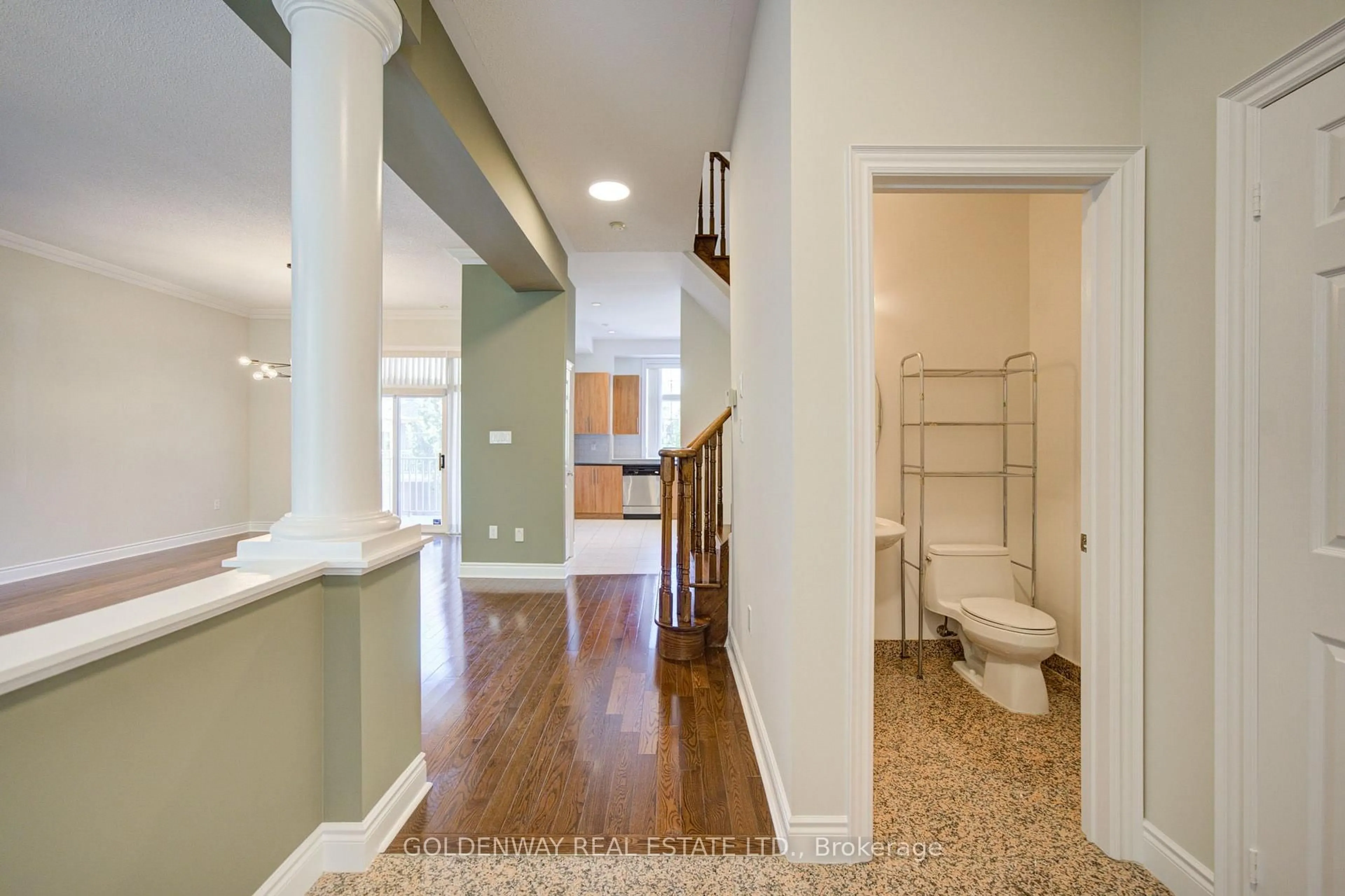 Indoor entryway for 155 Legends Way #TH0034, Markham Ontario L3R 6A6