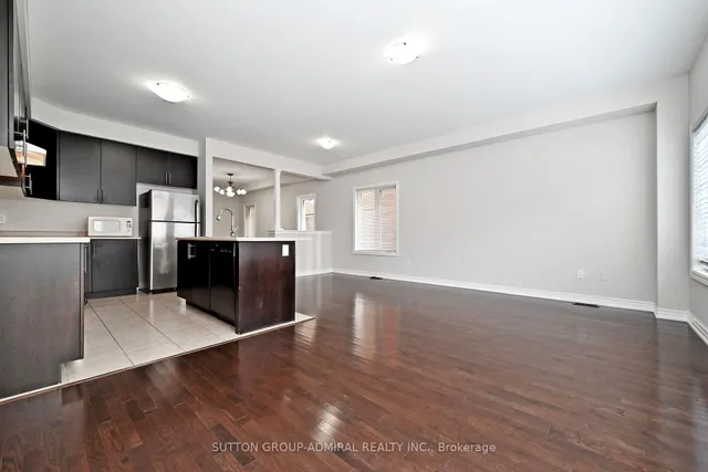 110 Southdown Ave, Vaughan 5