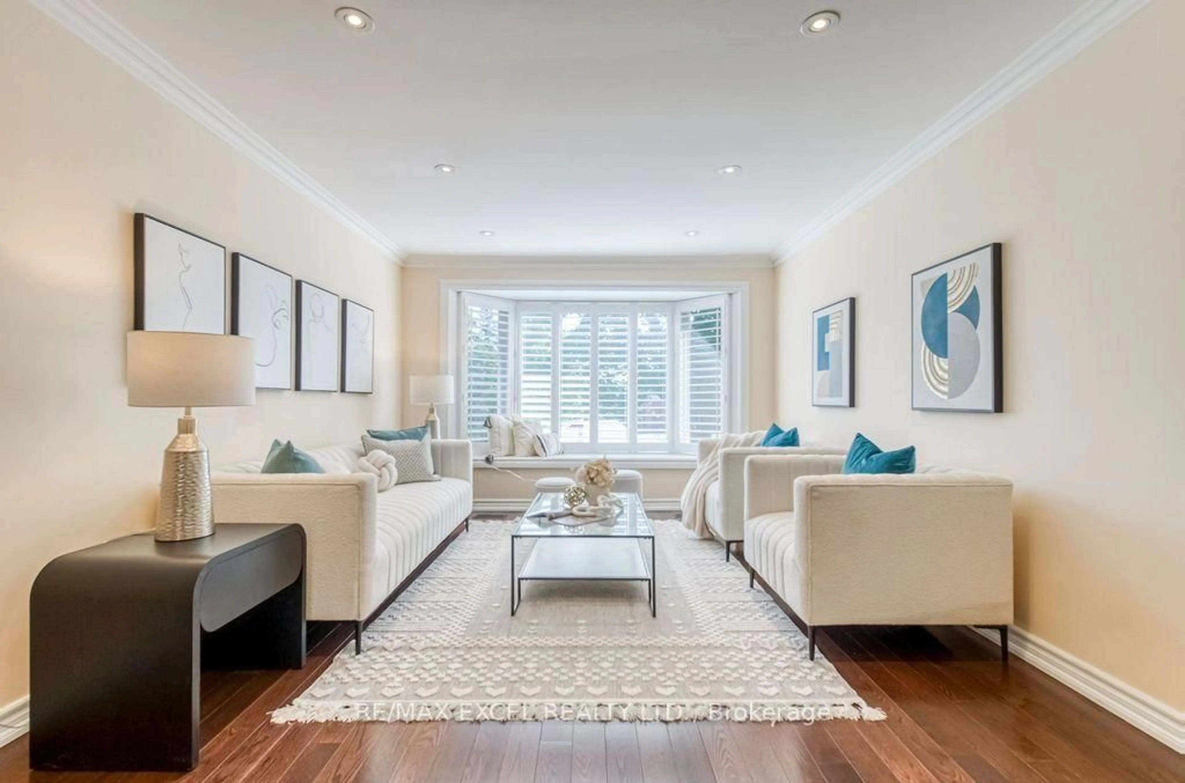 Living room with furniture, unknown for 120 Drakefield Rd, Markham Ontario L3P 1H1
