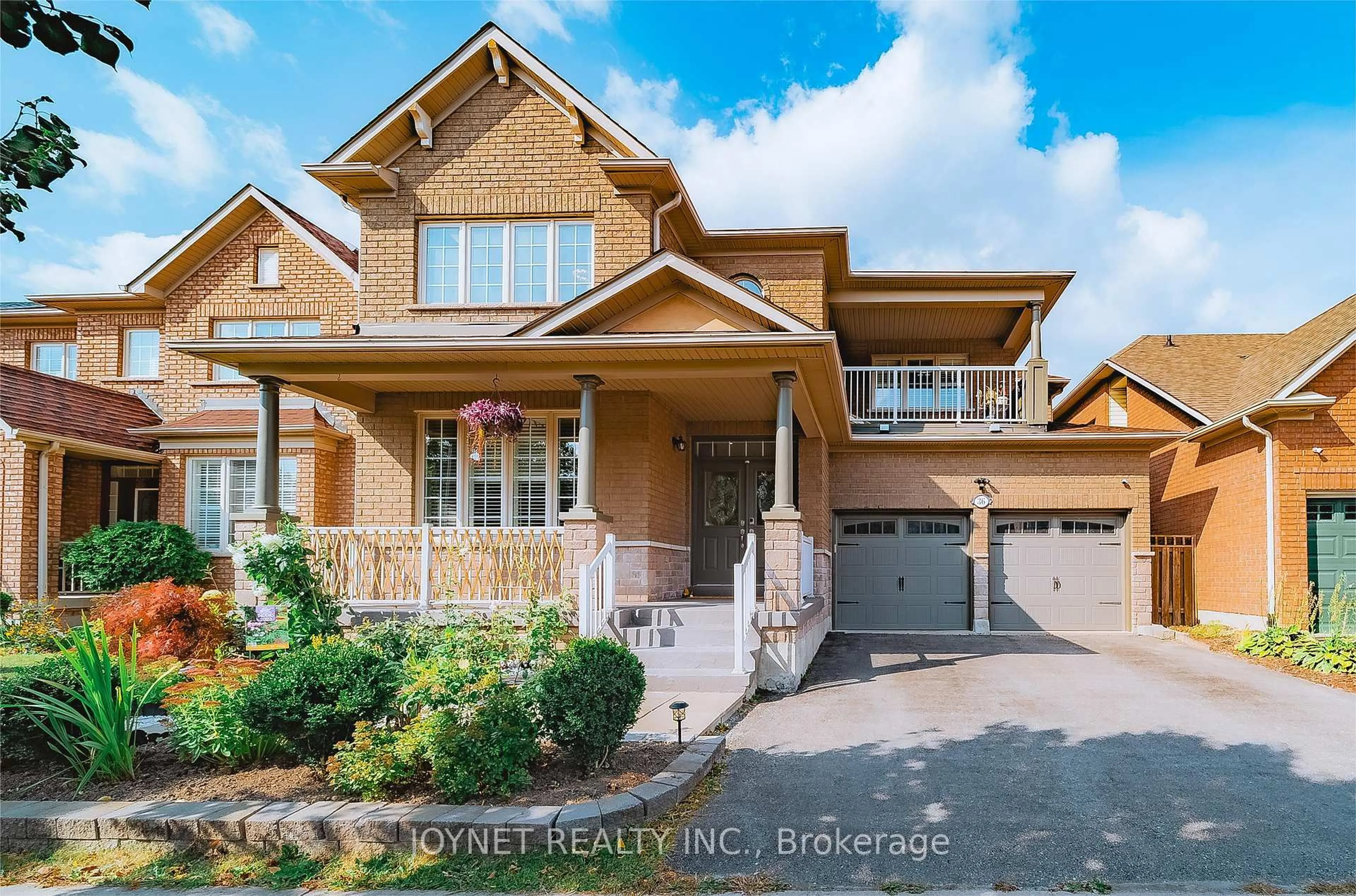 Home with brick exterior material, street for 36 Newbridge Ave, Richmond Hill Ontario L4E 3Z9