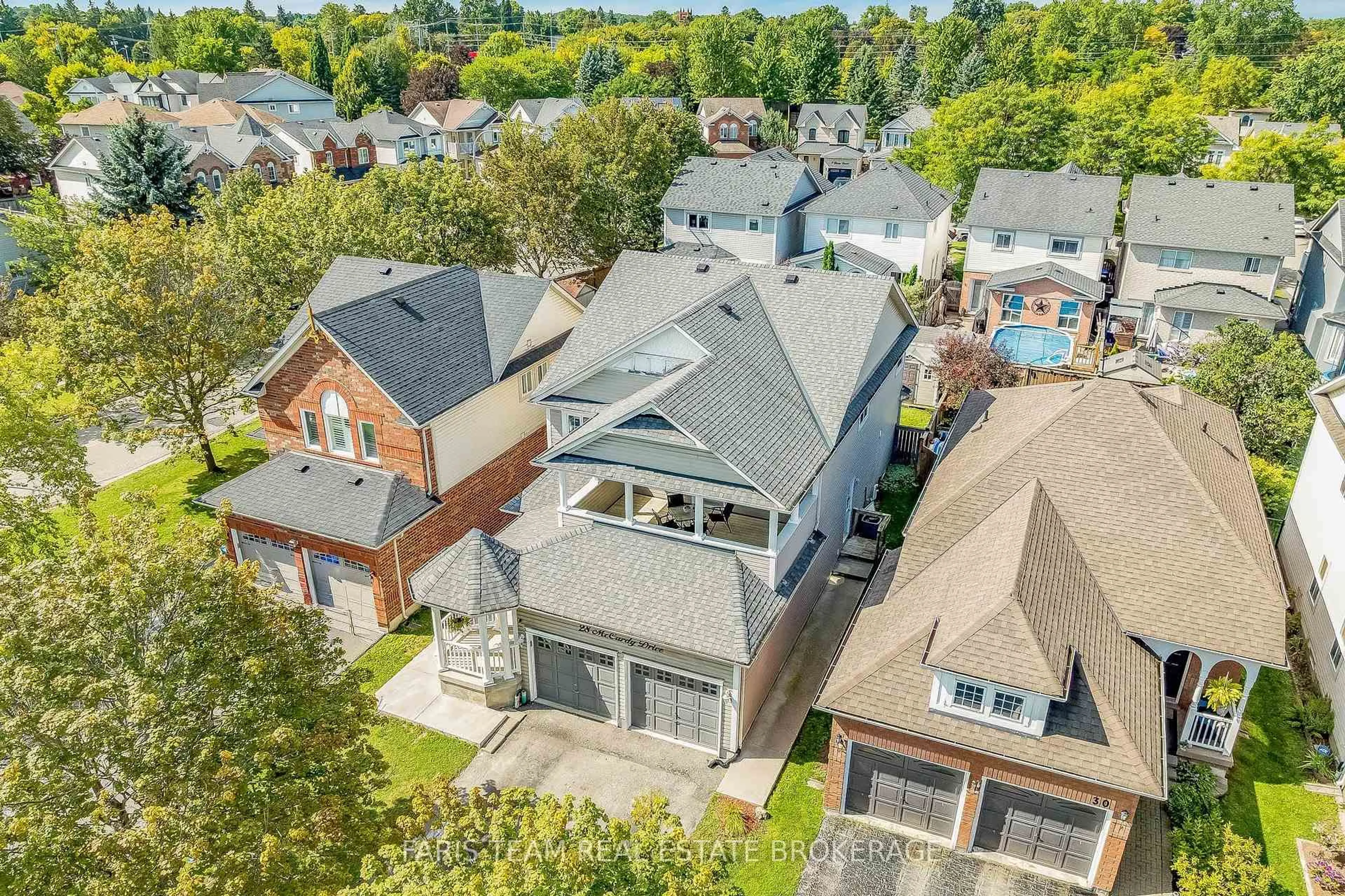 A pic from outside/outdoor area/front of a property/back of a property/a pic from drone, unknown for 28 McCurdy Dr, New Tecumseth Ontario L0G 1W0