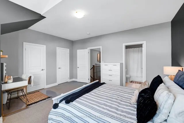 56 Walter Tunny Cres, East Gwillimbury 3