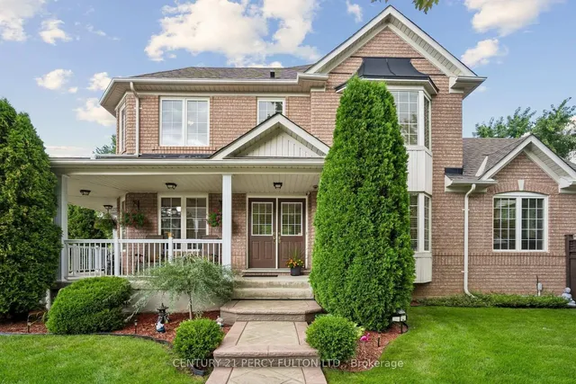33 Redbud St, Markham