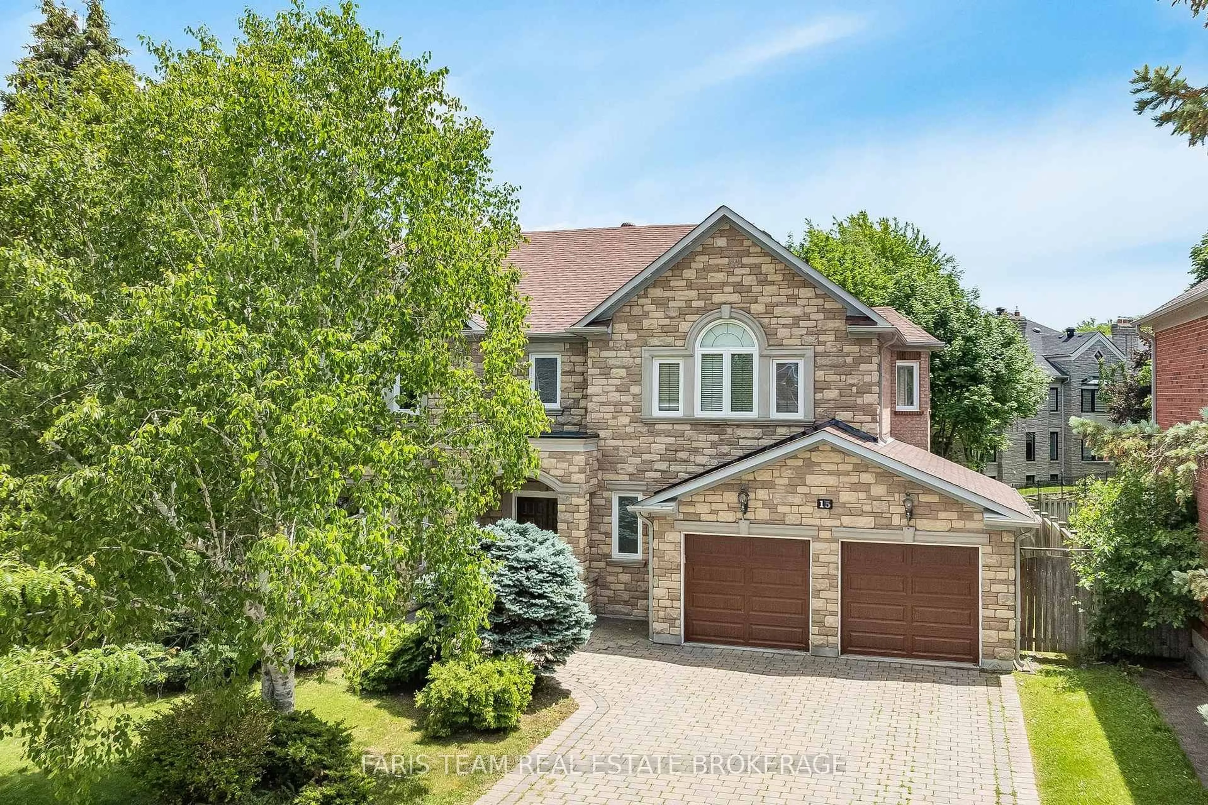 Unknown for 15 Clarendon Dr, Richmond Hill Ontario L4B 2Z4