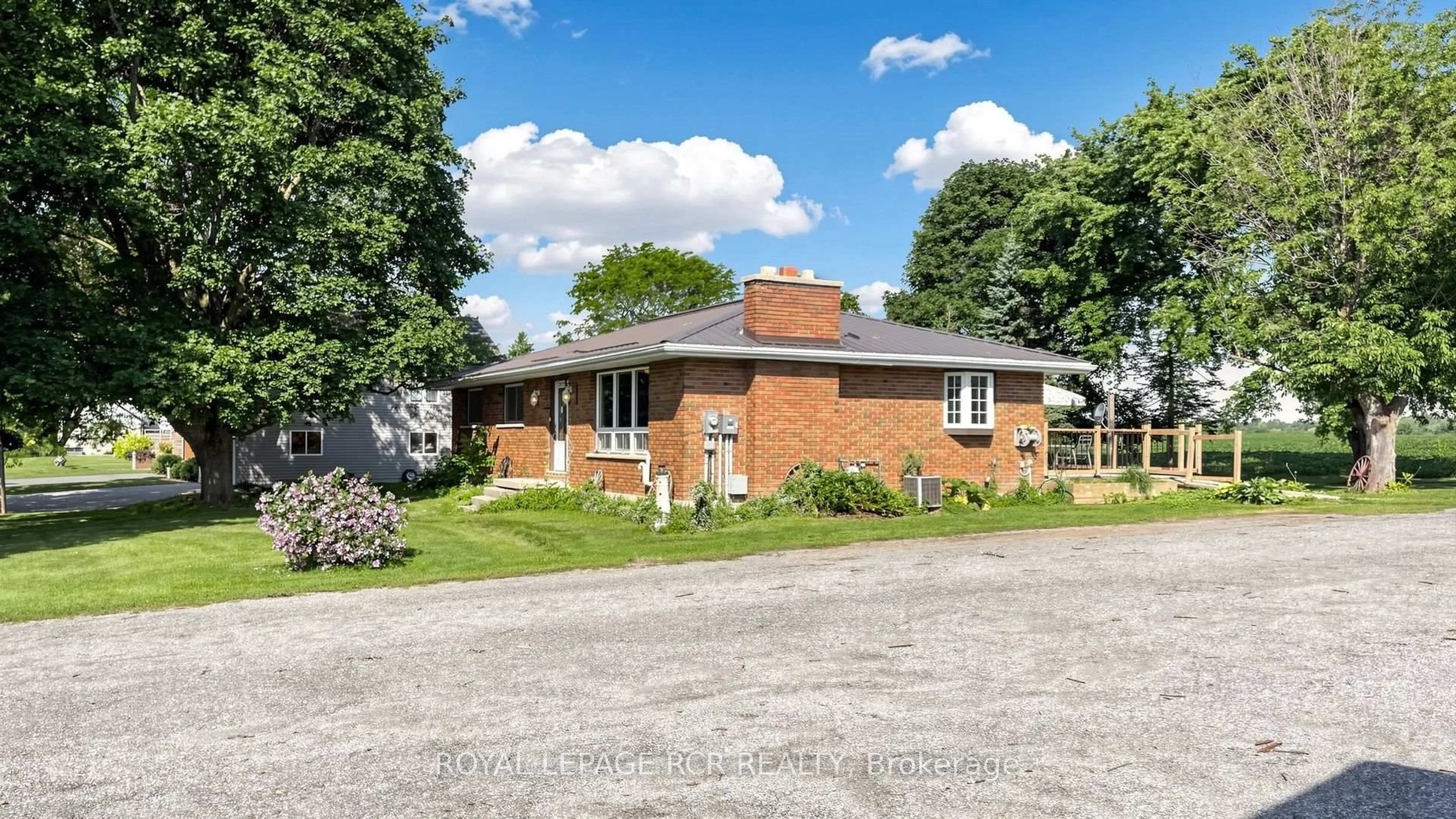 Home with brick exterior material, street for 4244 4th Line, Bradford West Gwillimbury Ontario L3Z 0Y7