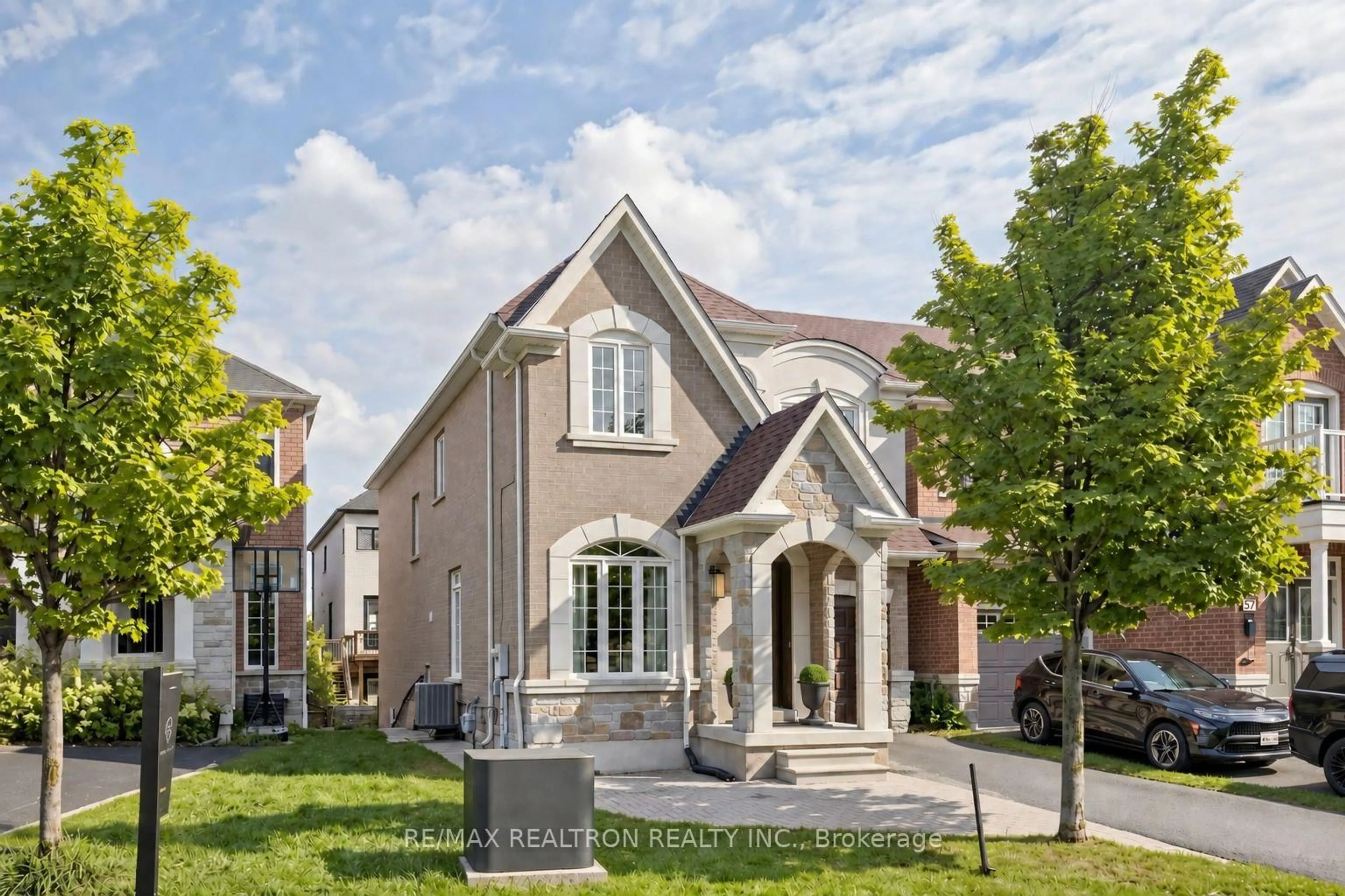 Home with brick exterior material, street for 59 Dewpoint Rd, Vaughan Ontario L4J 9E1
