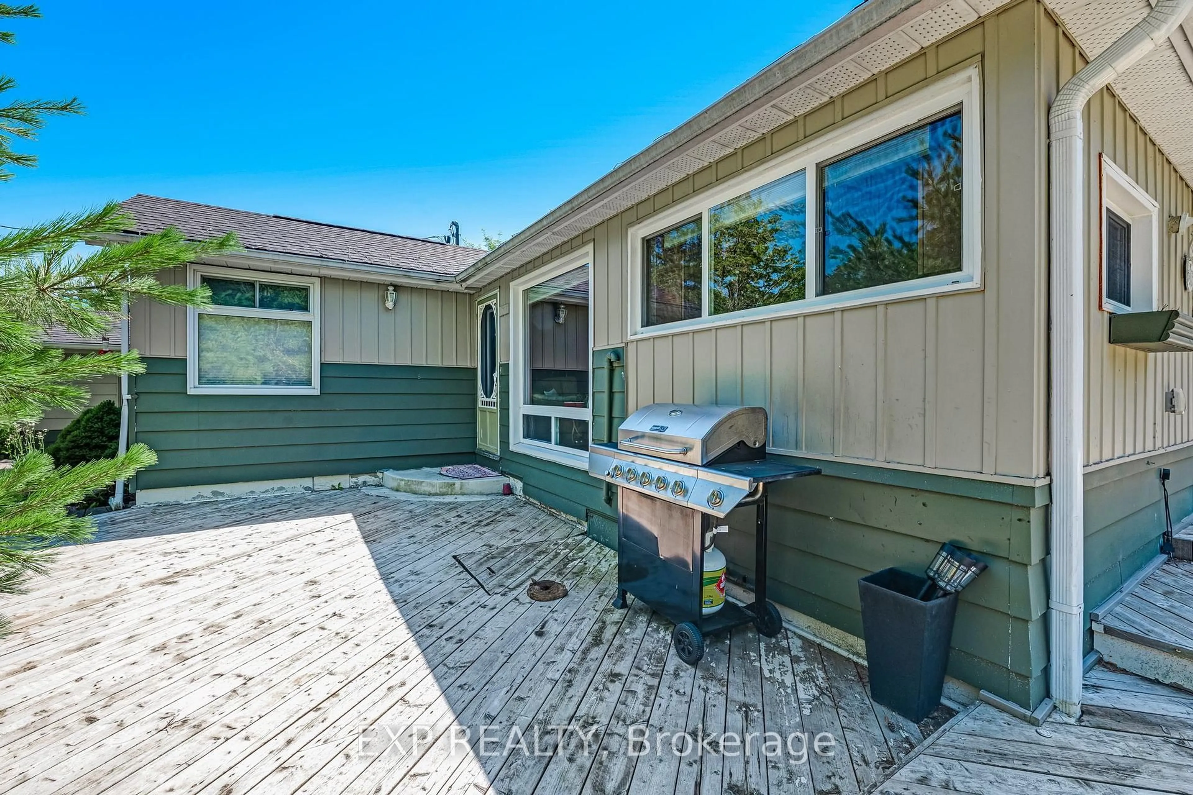 Home with vinyl exterior material, unknown for 3909 Richview Rd, Innisfil Ontario L9S 2L7