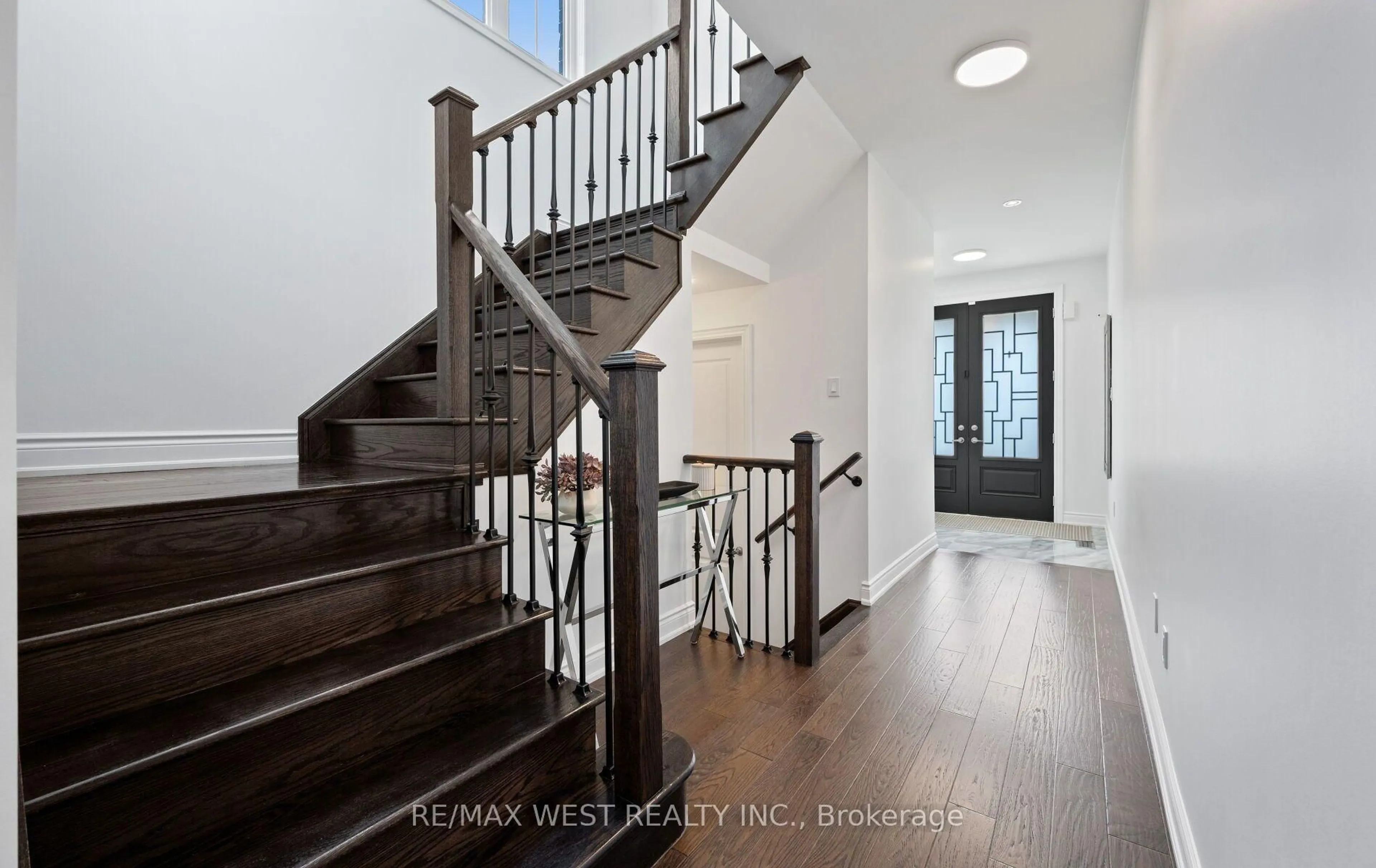 Unknown for 133 Rotondo Cres, Vaughan Ontario L4H 4R1