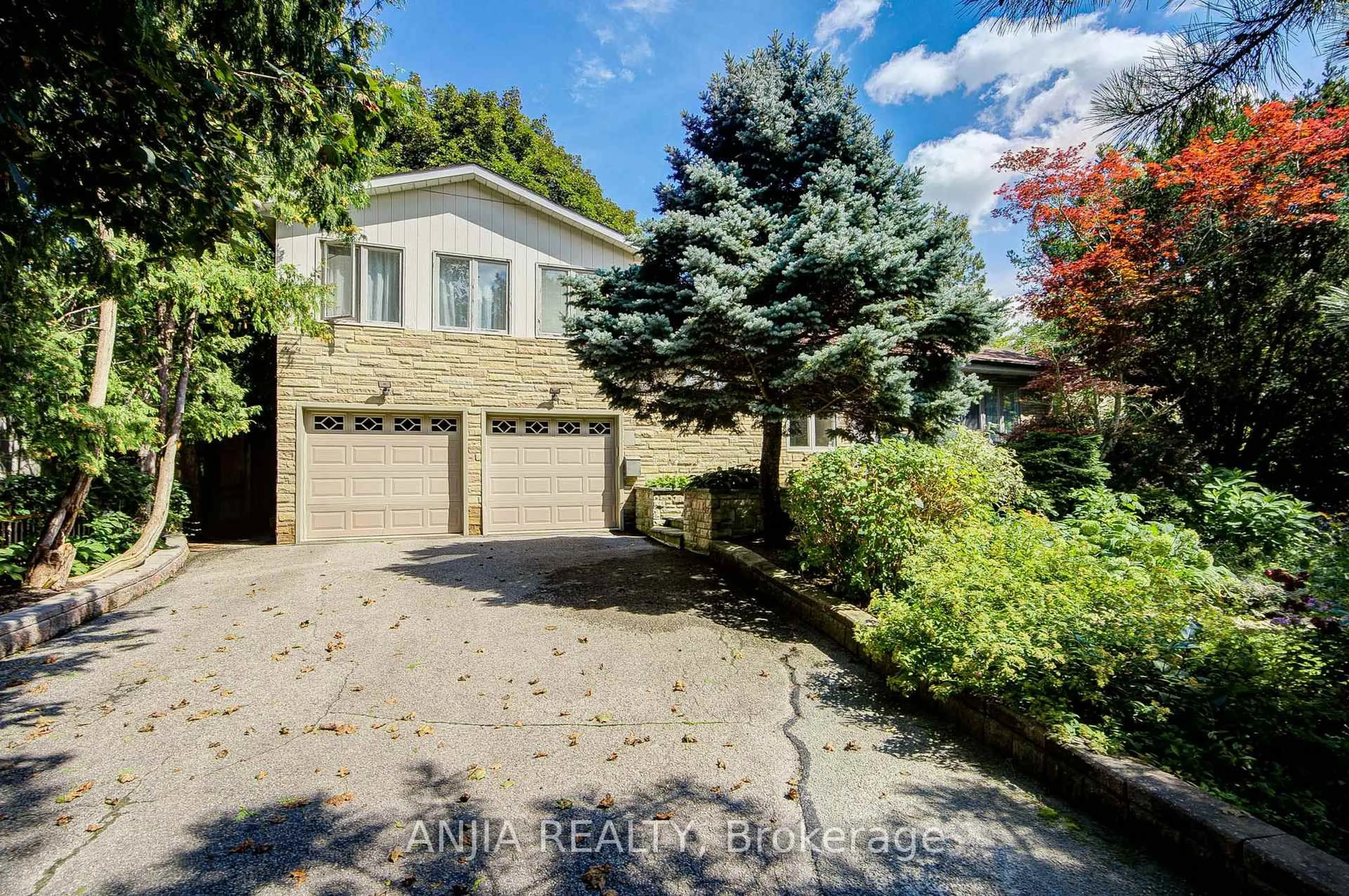 Unknown for 21 Princess St, Markham Ontario L3P 1K4