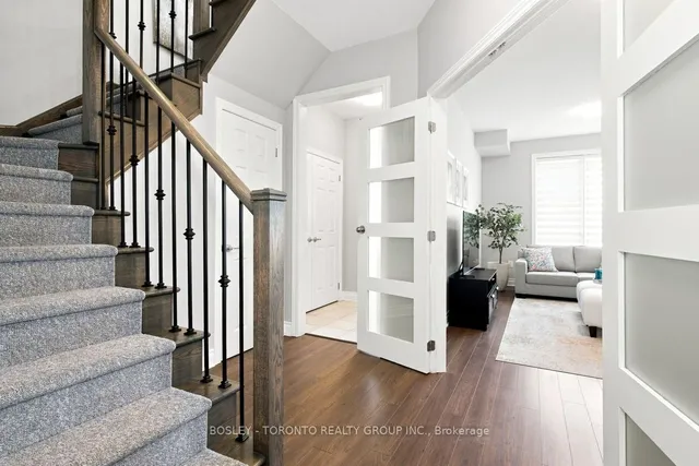 581 Marc Santi Blvd, Vaughan 4