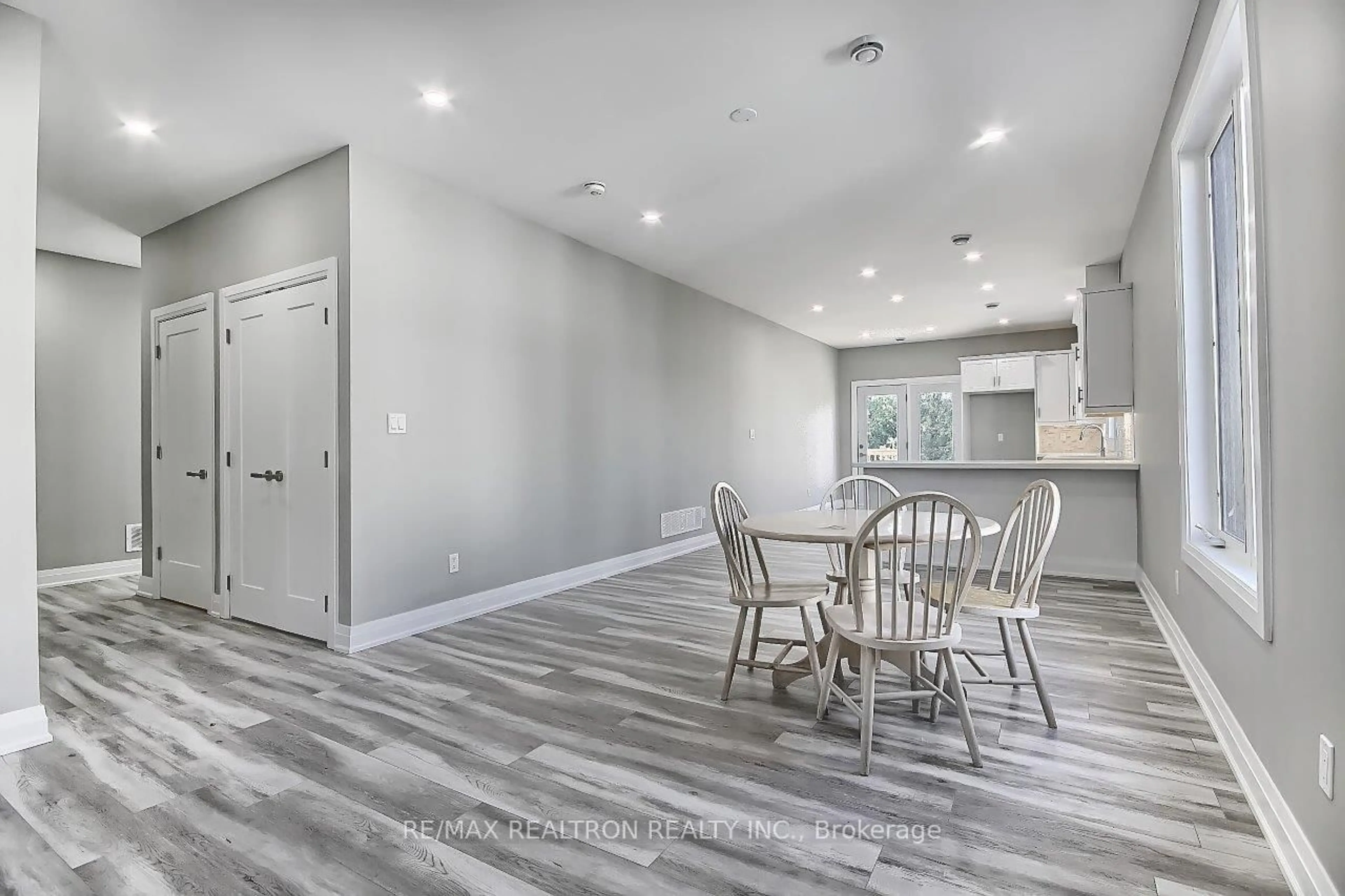 Open concept kitchen, unknown for 794 Rockaway Rd, Georgina Ontario L0E 1S0