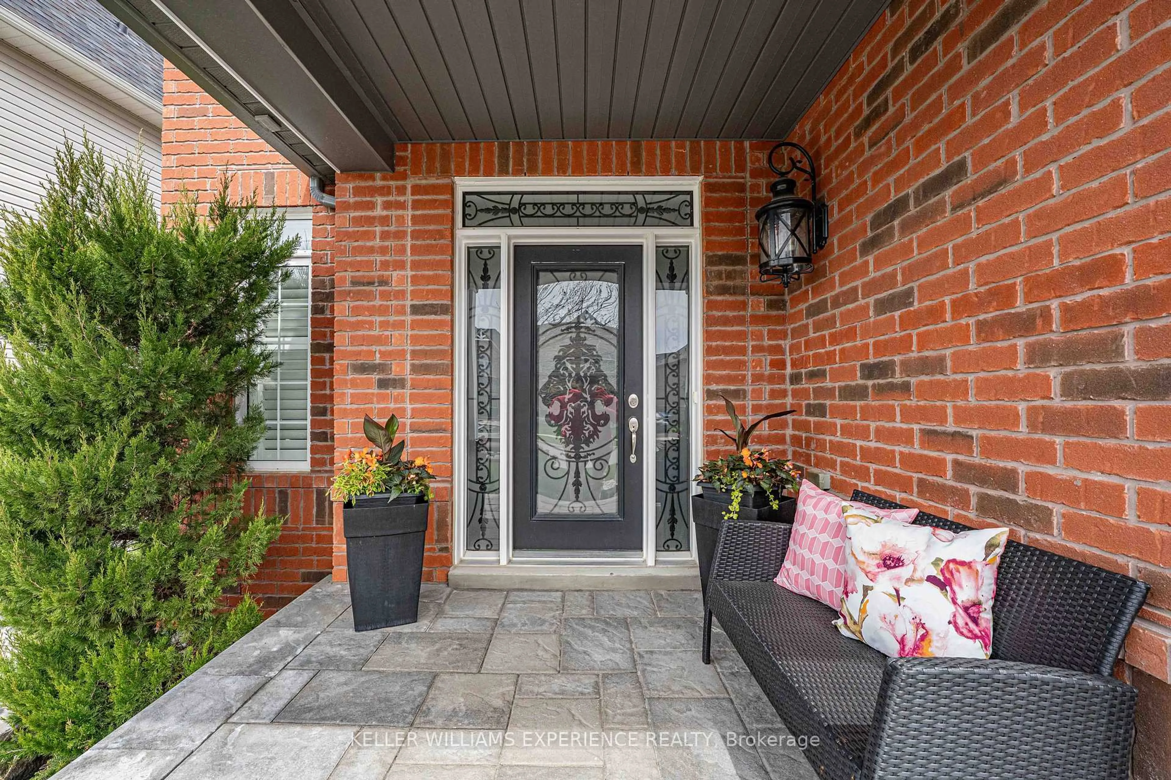 Unknown for 105 DECAROLIS Cres, Essa Ontario L3W 0B4
