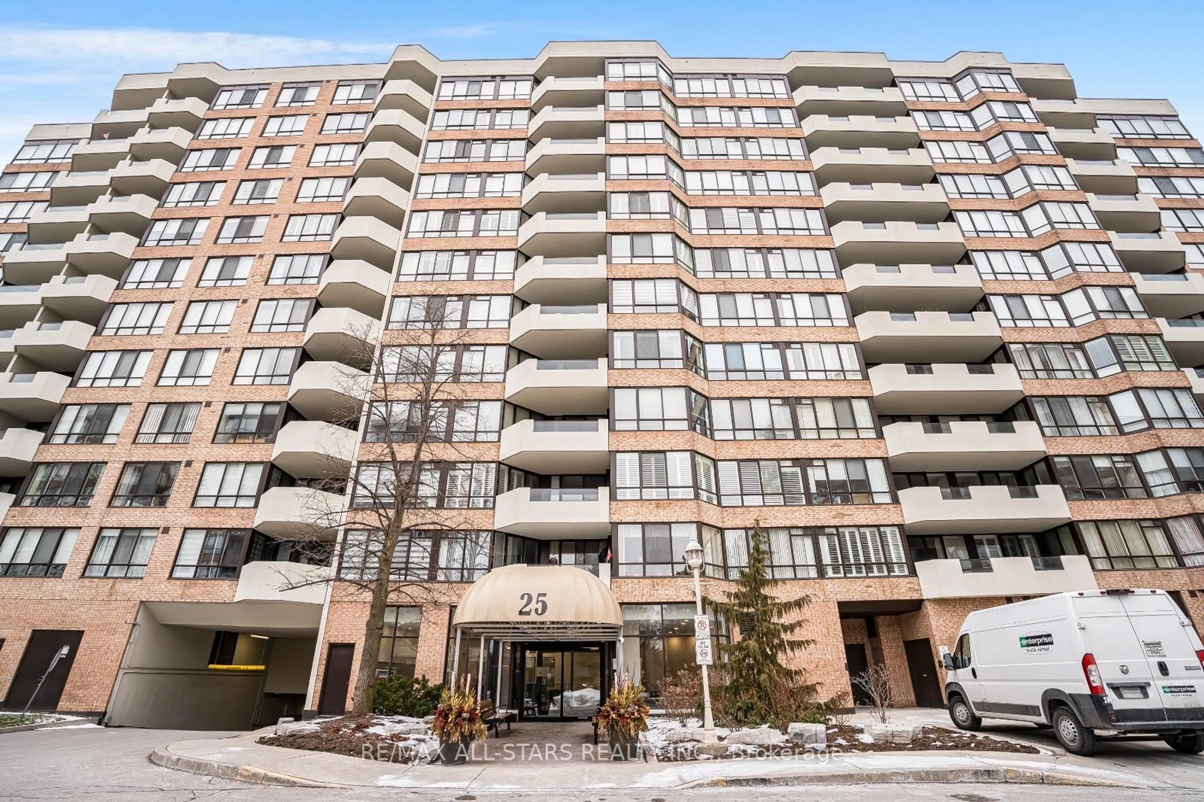 Unknown for 25 Austin Dr #817, Markham Ontario L3R 8H4