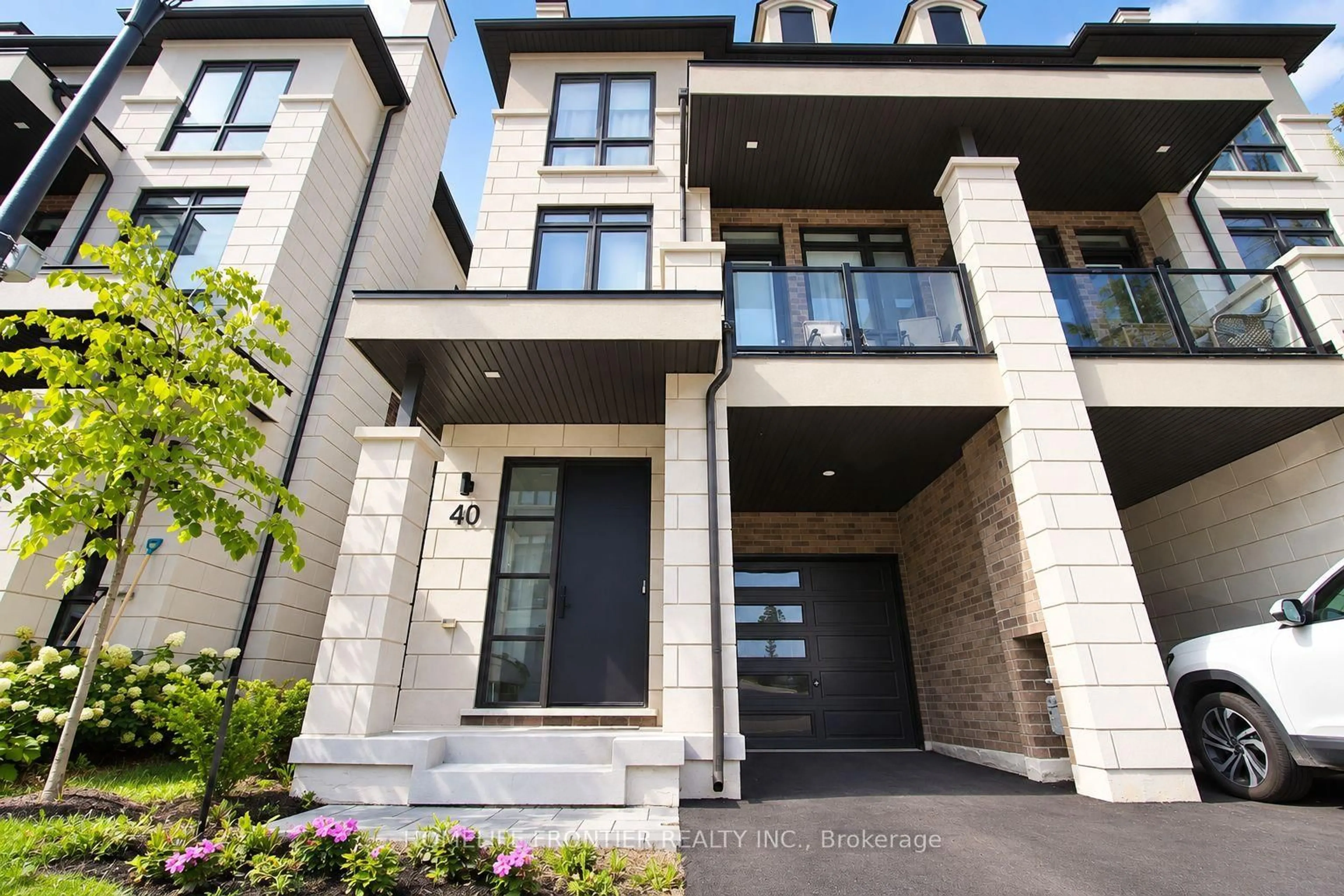 Home with brick exterior material, street for 40 Chiara Rose Lane, Richmond Hill Ontario L4E 1H4