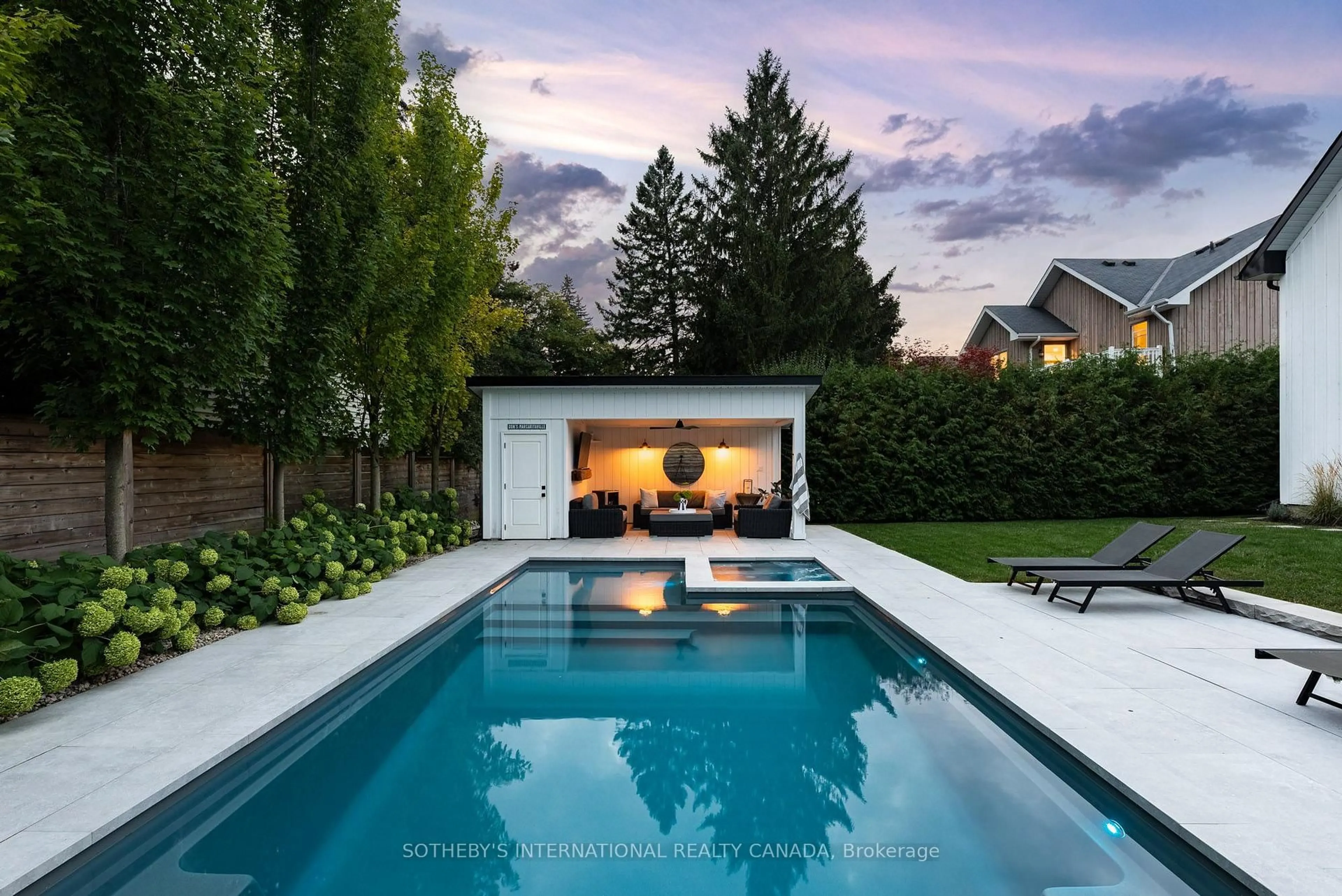 Pool for 55 Metcalfe St, Aurora Ontario L4G 1E5