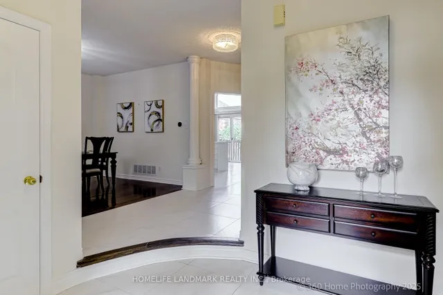 211 Frank Endean Rd, Richmond Hill 3