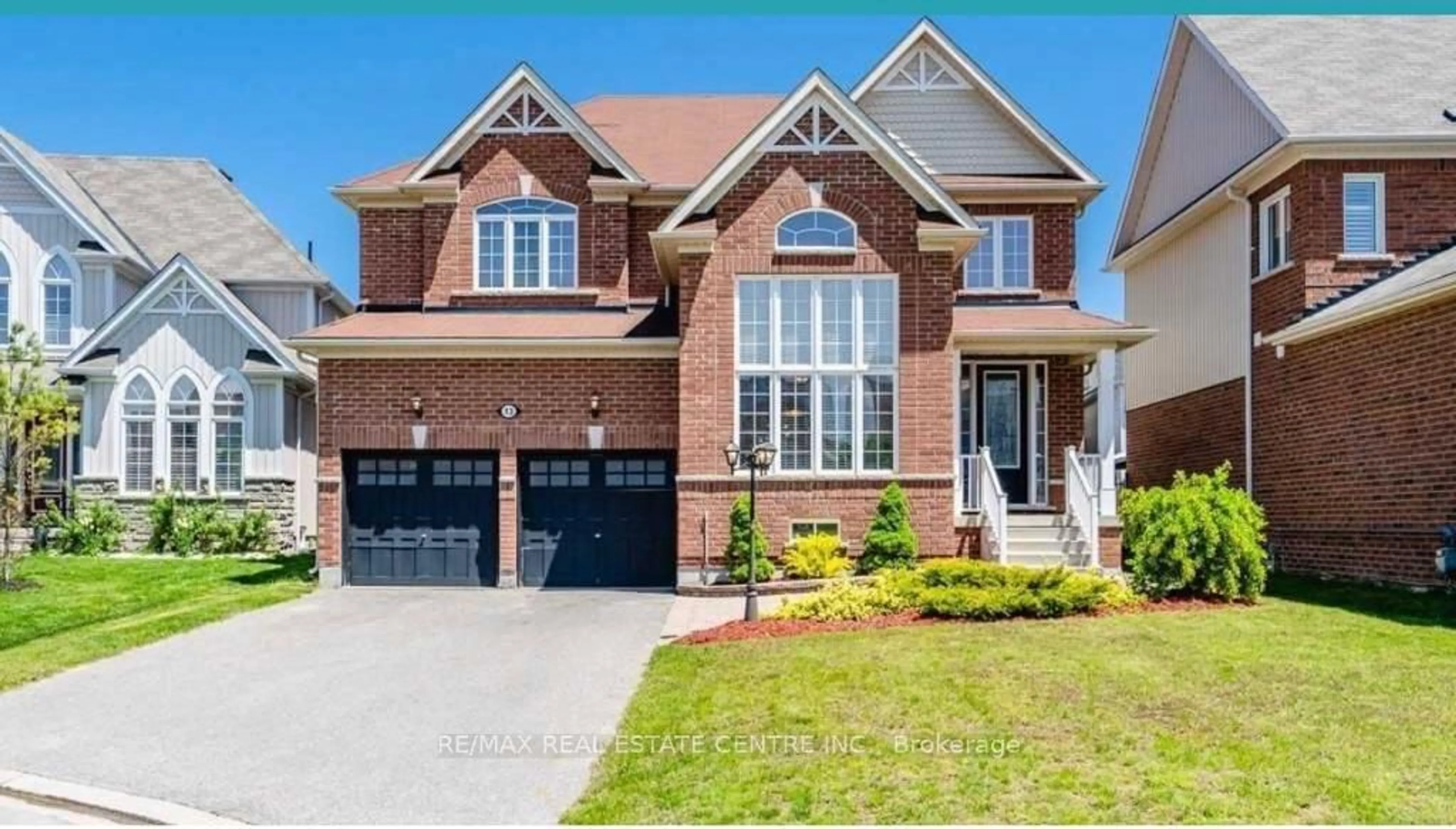 Home with brick exterior material, street for 13 Lions Crt, Essa Ontario L0M 1B5
