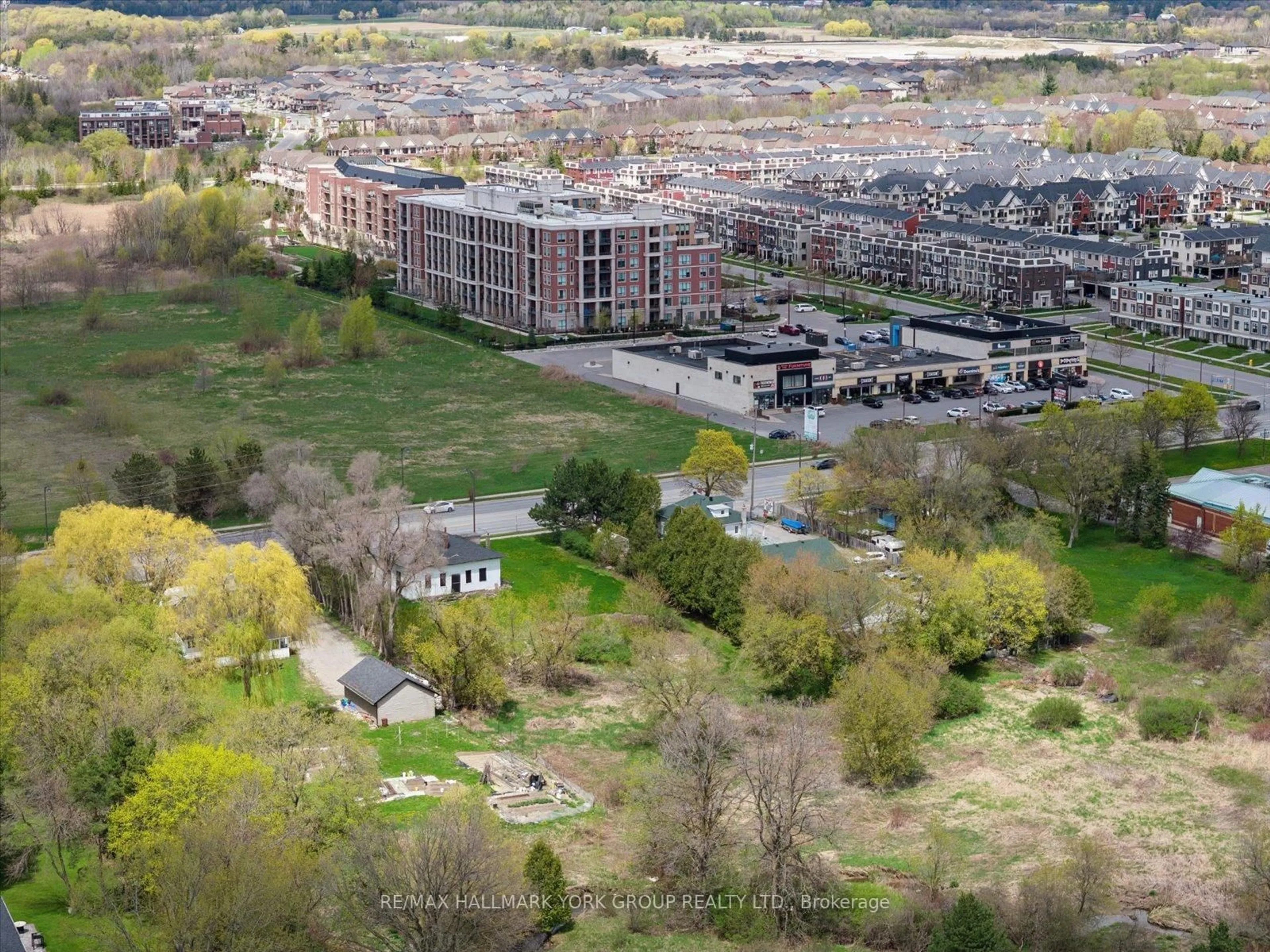 A pic from outside/outdoor area/front of a property/back of a property/a pic from drone, city buildings view from balcony for 5387 Main St, Whitchurch-Stouffville Ontario L4A 1H3