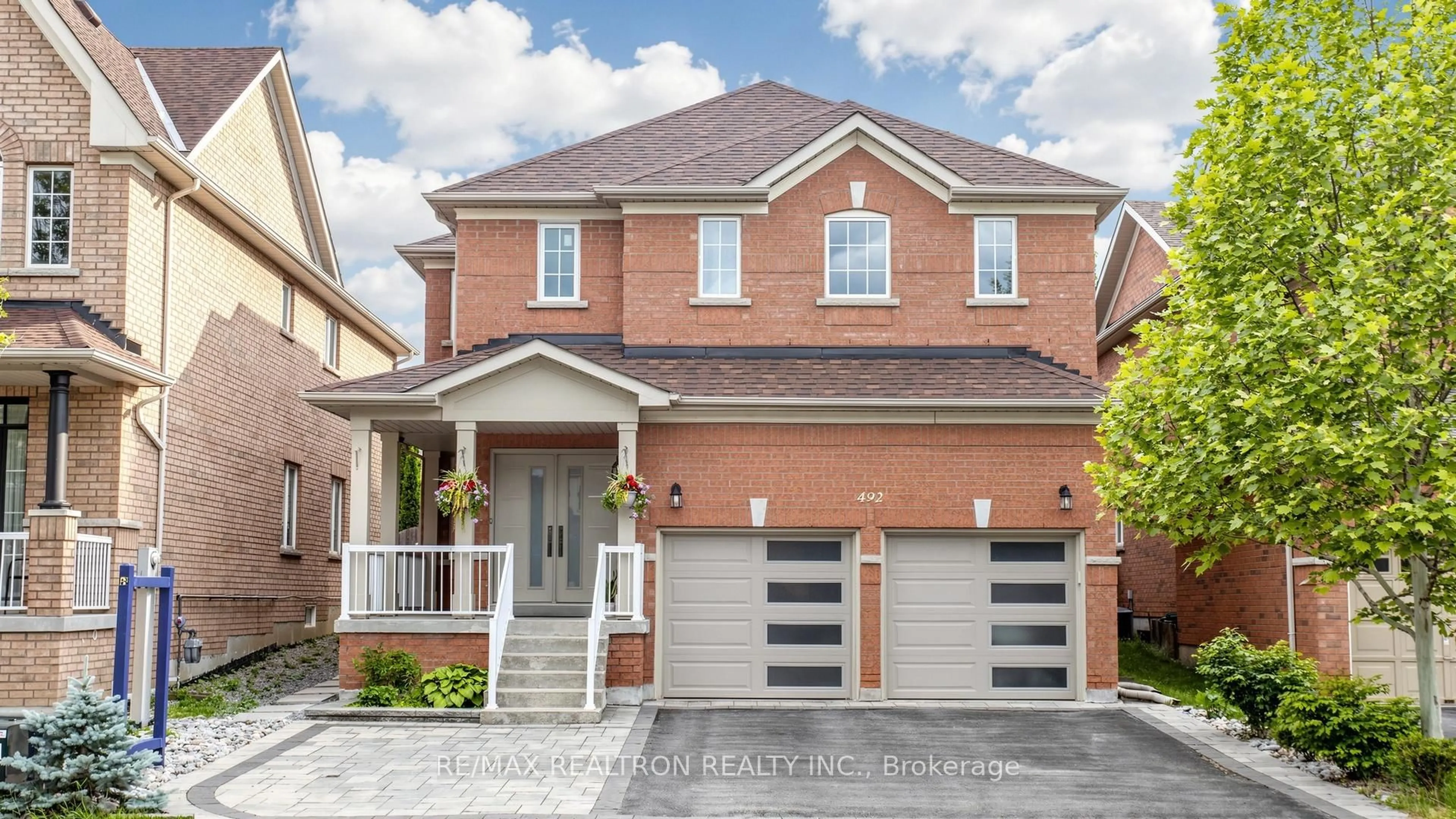 Home with brick exterior material, street for 492 Pleasant Ridge Ave, Vaughan Ontario L4J 8X2
