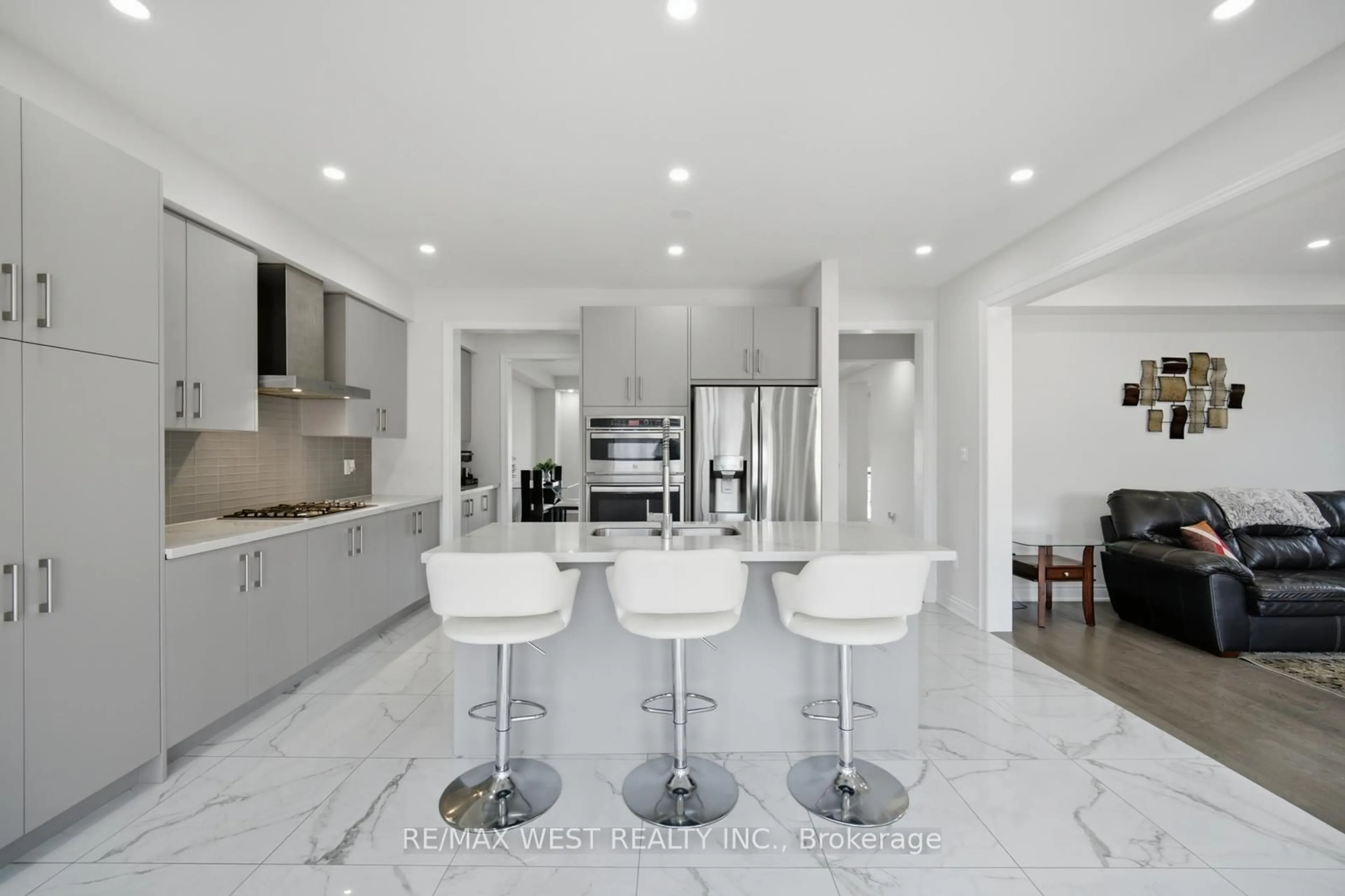 Contemporary kitchen, ceramic/tile floor for 16 Great Railway Crt, Vaughan Ontario L4H 5E9