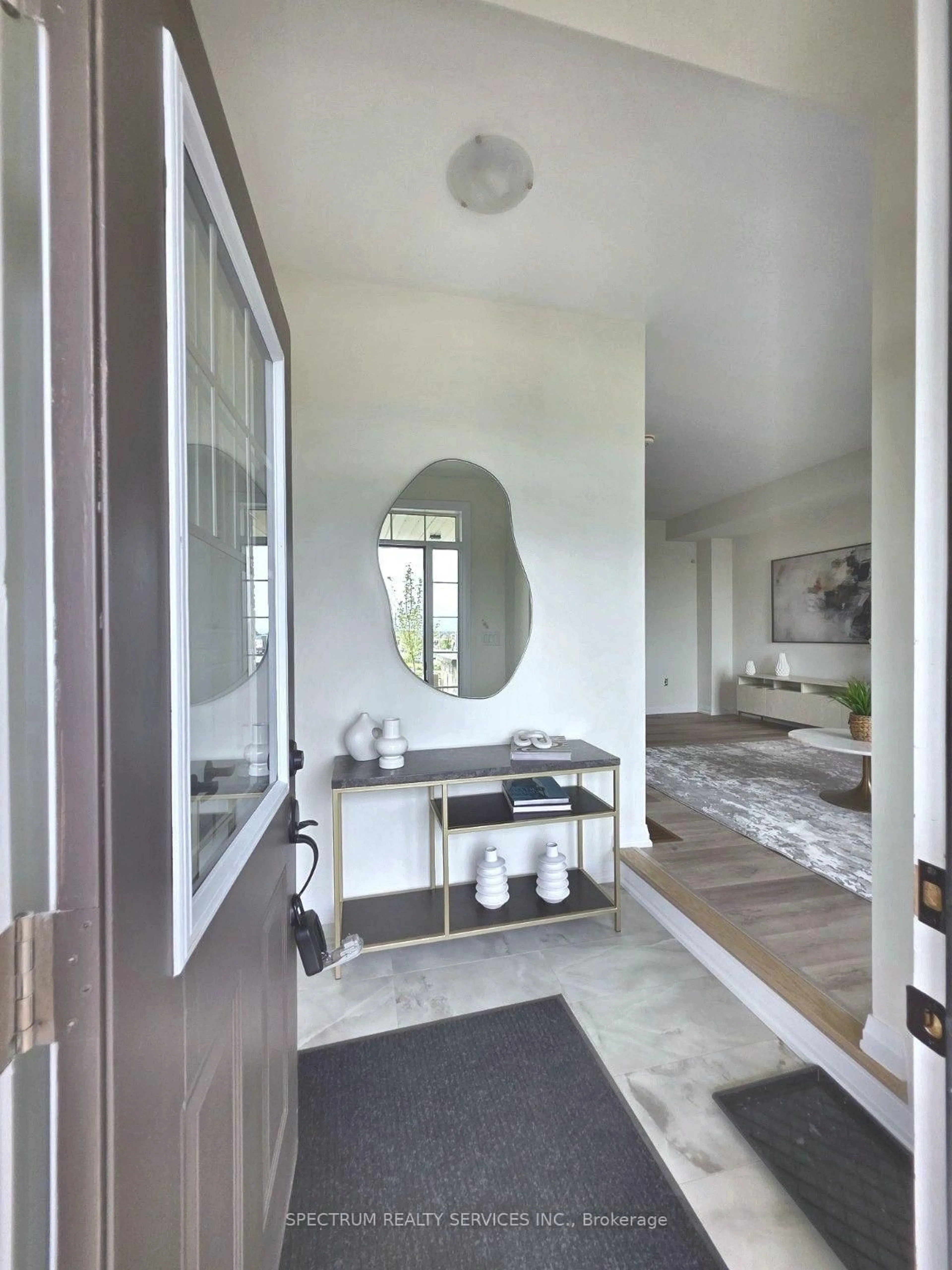 Contemporary bathroom, ceramic/tile floor for 1522 Benson St, Innisfil Ontario L9S 0S6