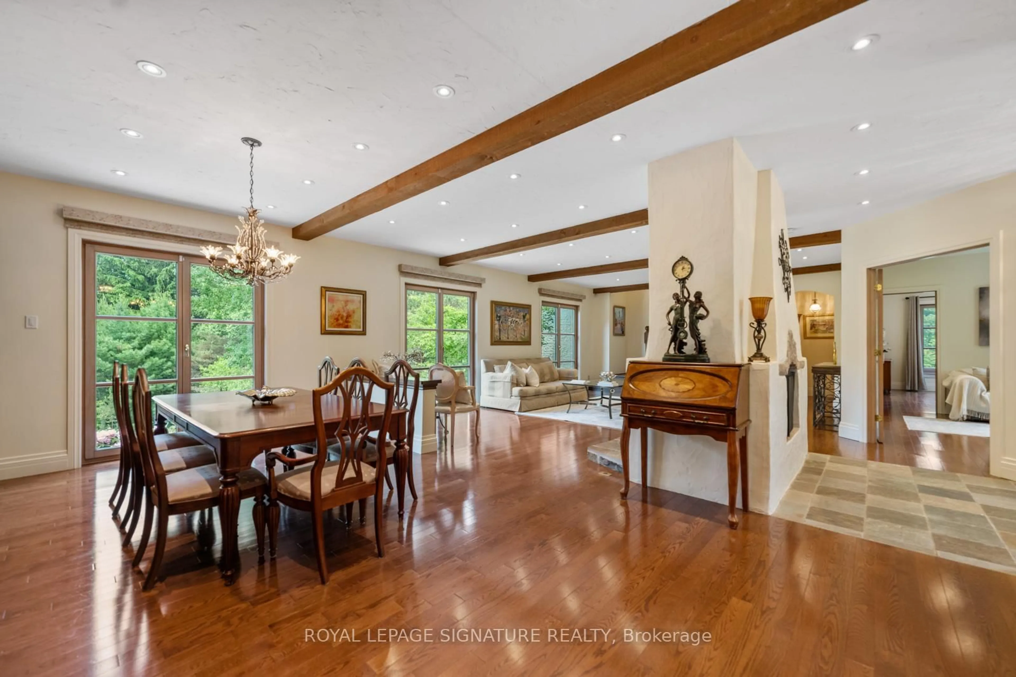 Dining room, unknown for 30 Kingswood Dr, King Ontario L7B 1K8