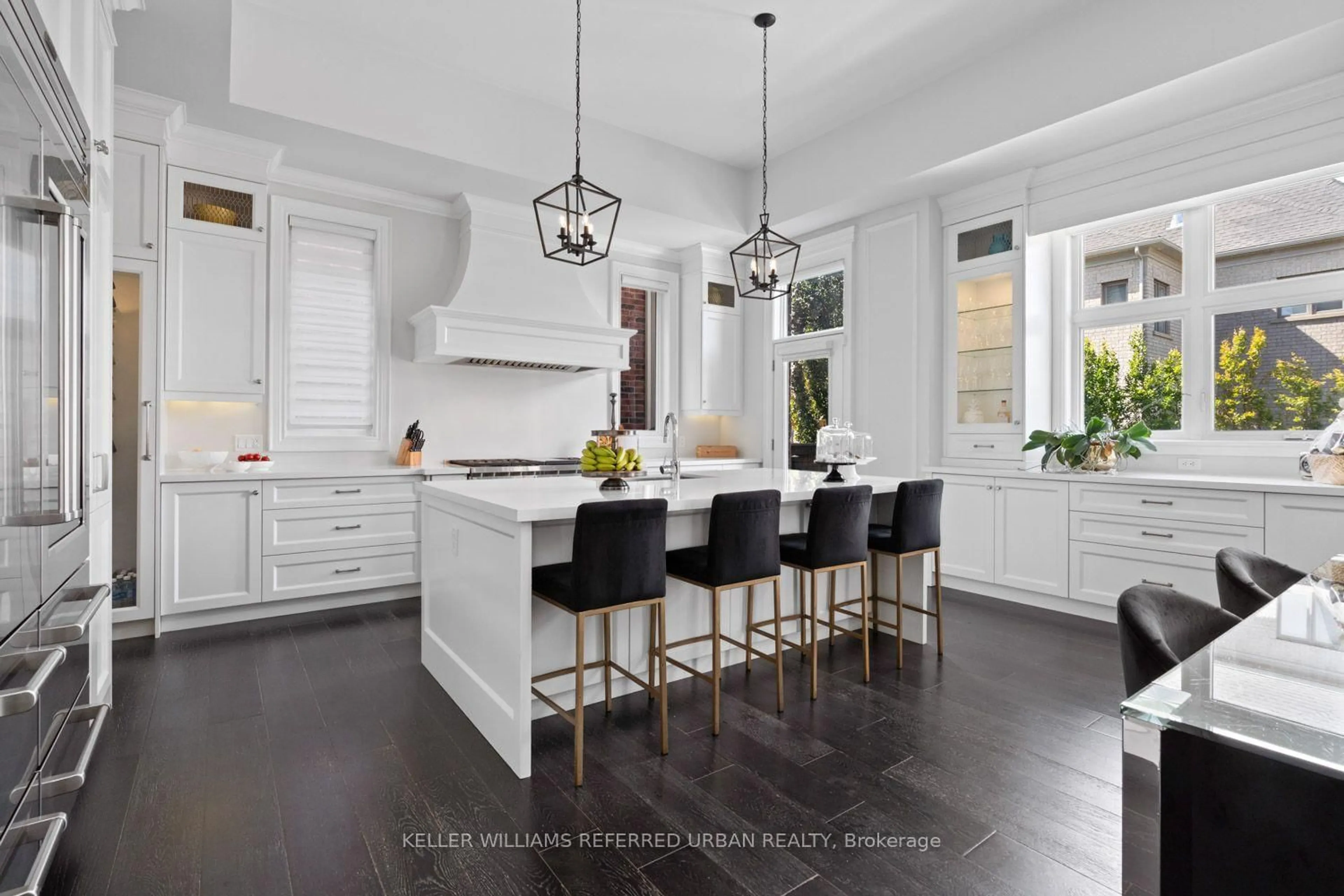 Open concept kitchen, unknown for 4 Basil Ridge Crt, King Ontario L7B 0B9