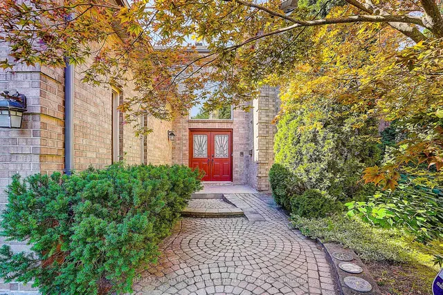 44 Prince Edward Blvd, Markham 3