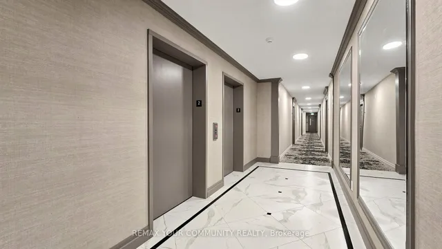33 Wallace St #214, Vaughan 5