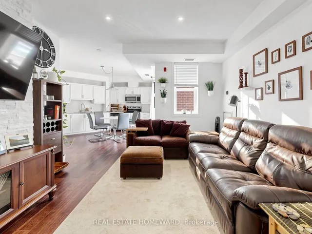 15450 Yonge St #309, Aurora 2