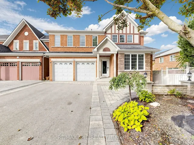 6 Malta Crt, Richmond Hill 3