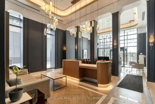 120 Eagle Rock Way #405, Vaughan 3