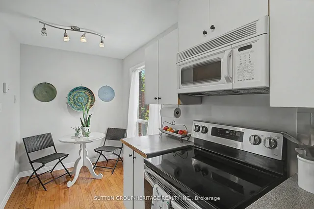 124 Wales Ave, Markham 3