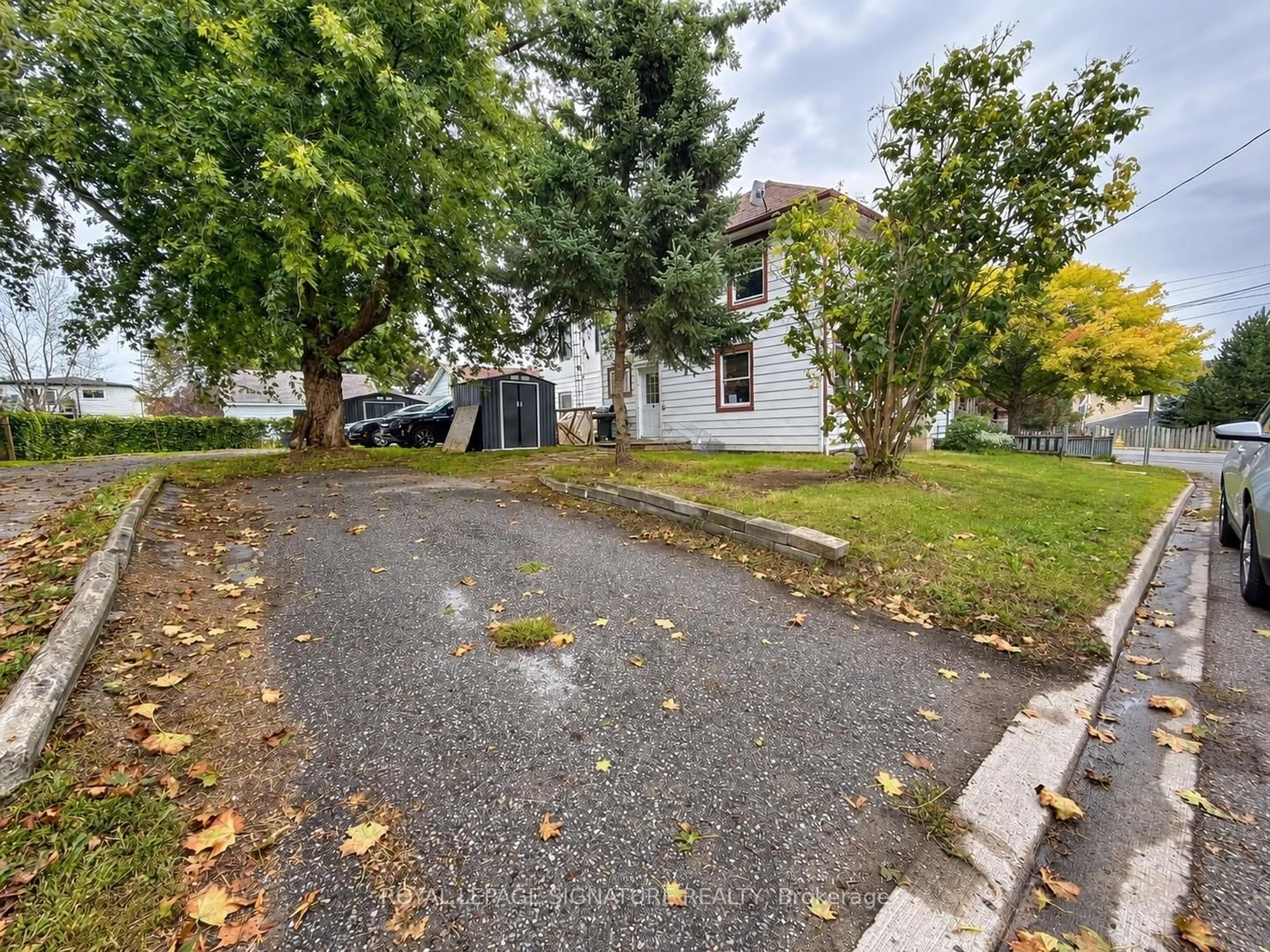 A pic from outside/outdoor area/front of a property/back of a property/a pic from drone, street for 2 Jones St, Brock Ontario L0C 1H0