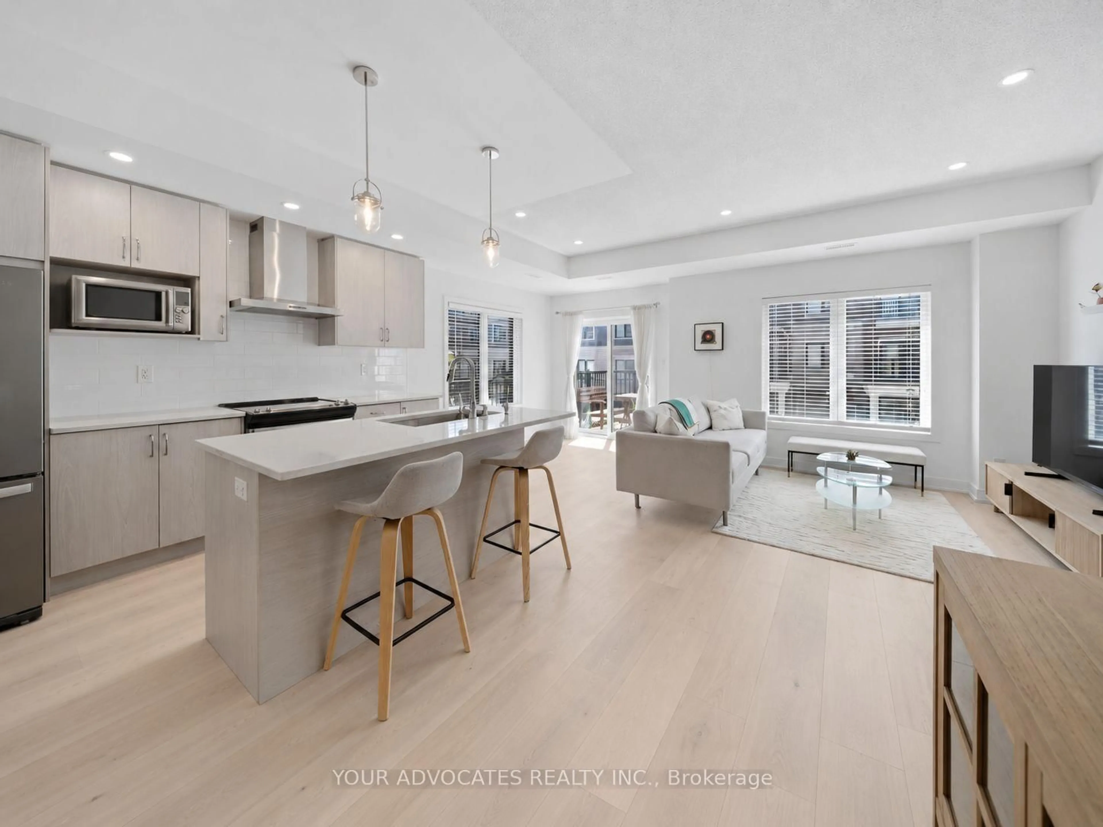 Open concept kitchen, unknown for 31 Nordic Lane, Whitchurch-Stouffville Ontario L4A 4W8