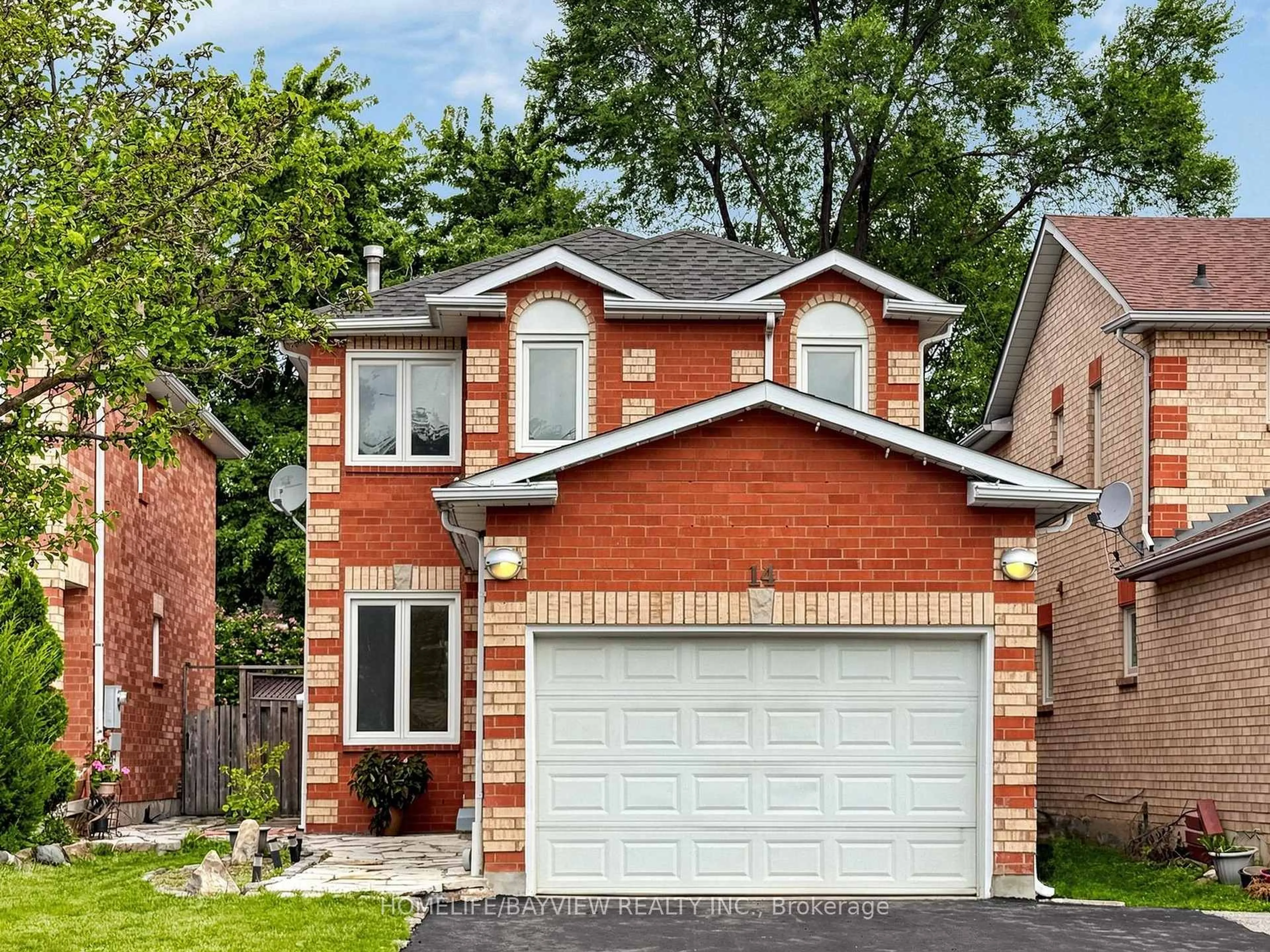 Home with brick exterior material, street for 14 Dunsmore Cres, Richmond Hill Ontario L4C 0C4