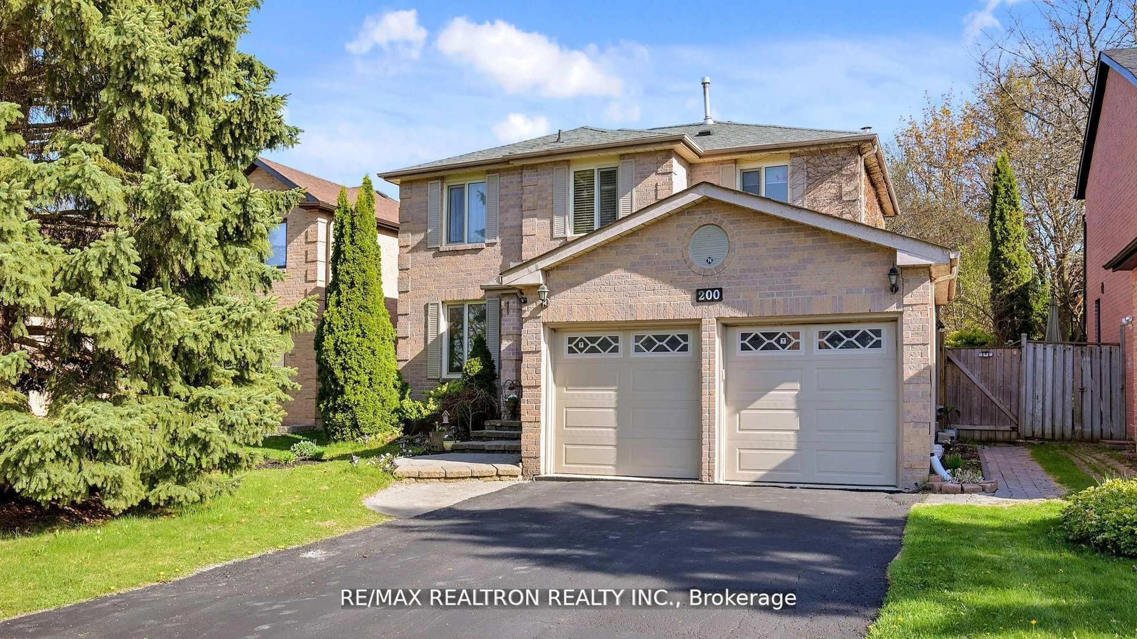 Home with brick exterior material, street for 200 Mccaffrey Rd, Newmarket Ontario L4J 1V9