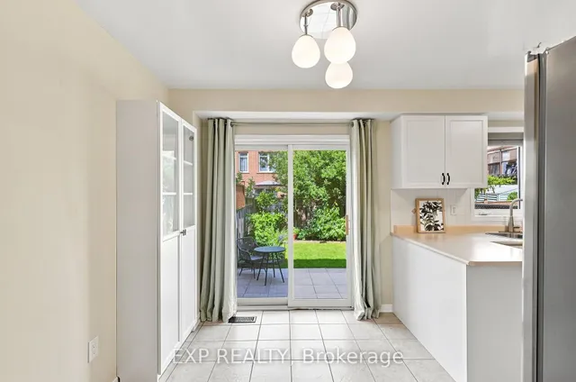 179 Sassafras Circ, Vaughan 5