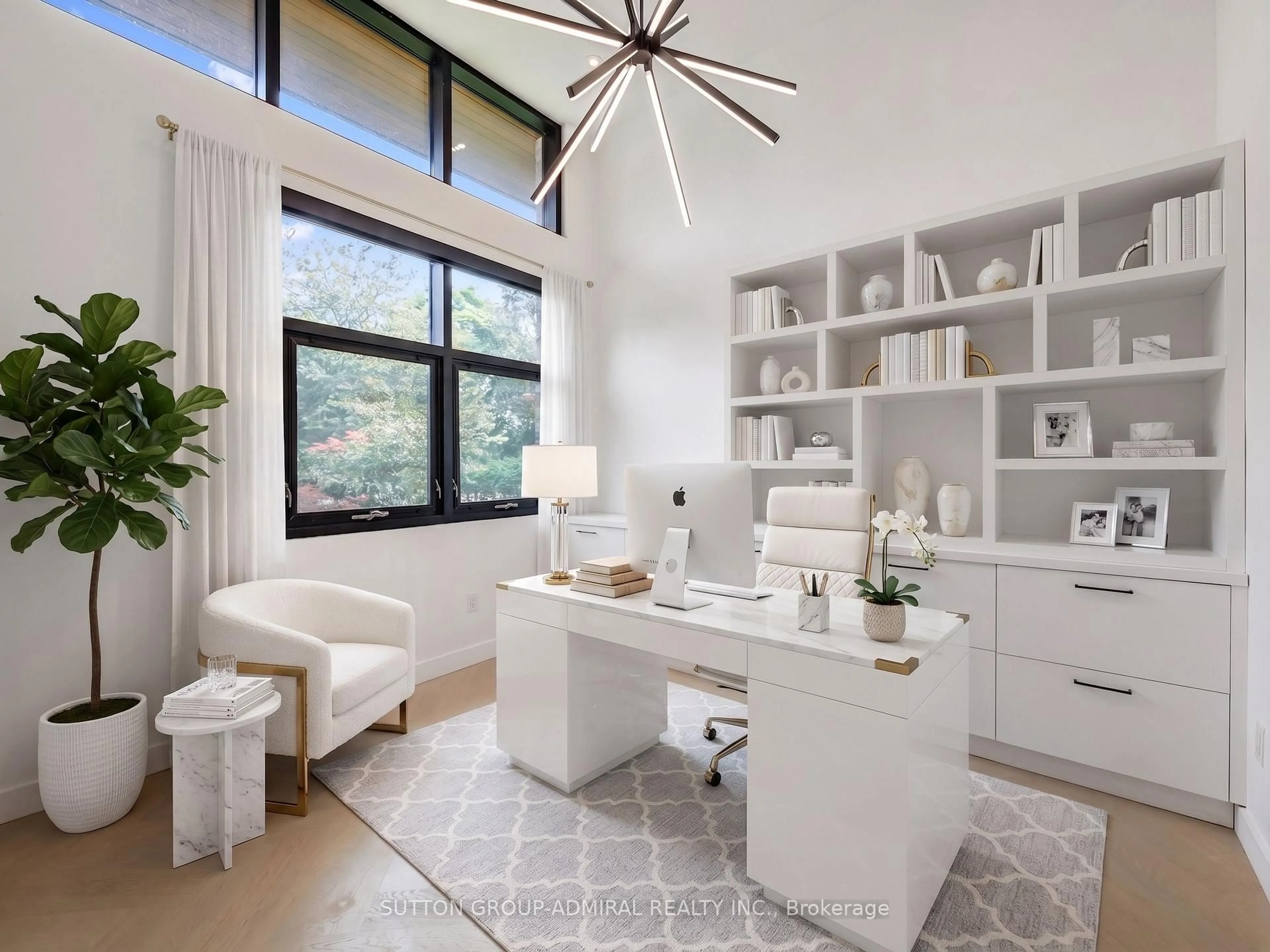 Contemporary bathroom, ceramic/tile floor for 95 Penstock Crt, Richmond Hill Ontario L4C 4P3